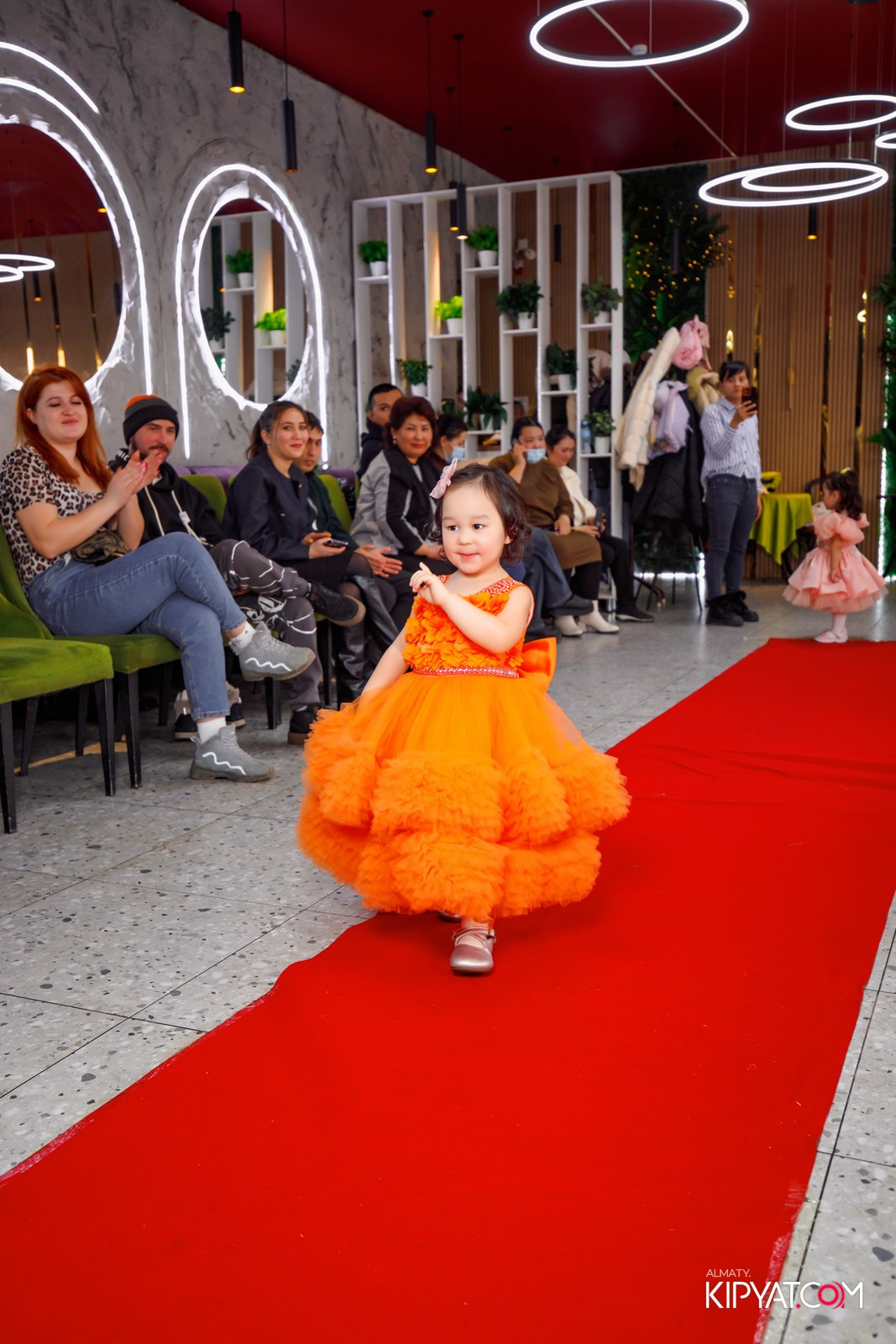 FASHION DAY 2025 КАФЕ ЖАКСЫЛЫК. КИПЯТКОМ АЛМАТЫ!