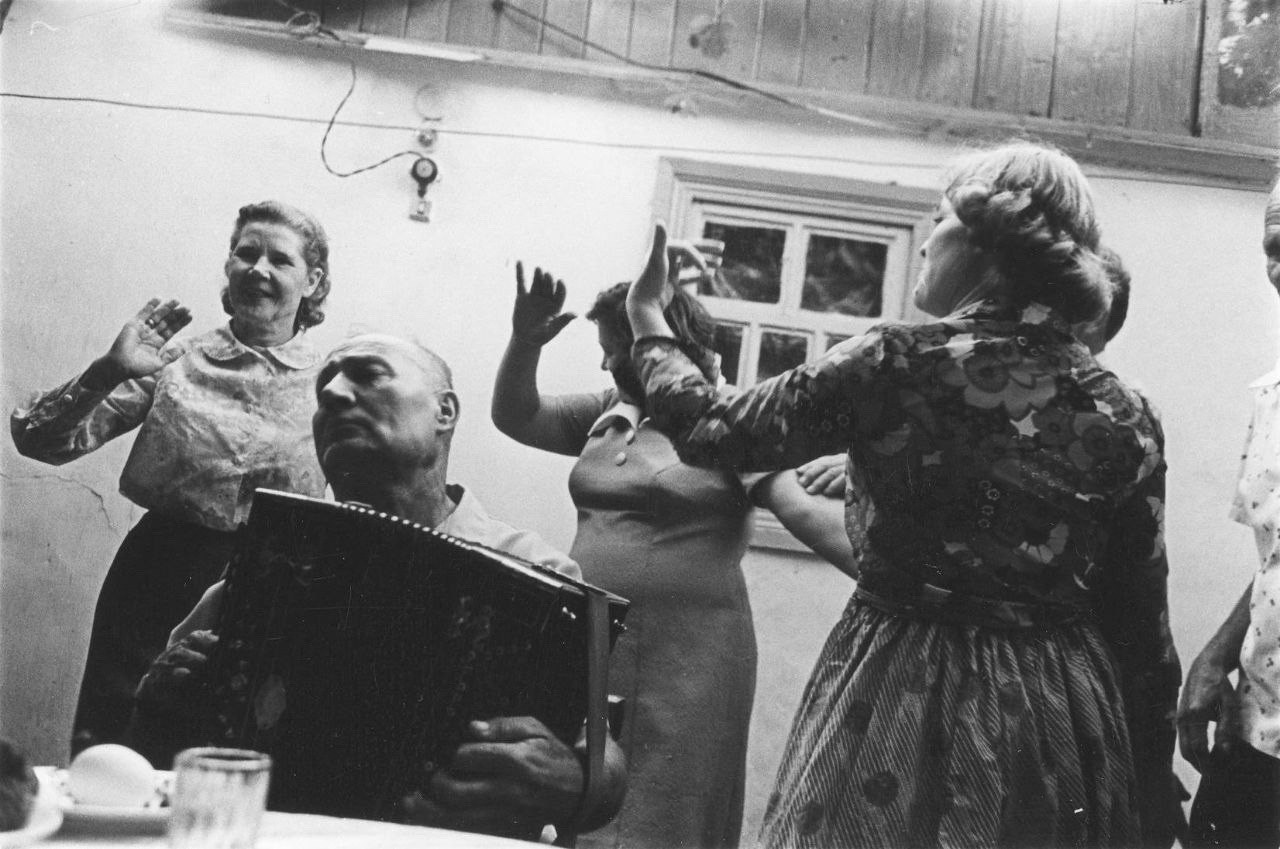 Текущая выставка. «О ЛЮДЯХ» Михаил Дмитриев. Музей истории фотографии в Санкт-Петербурге