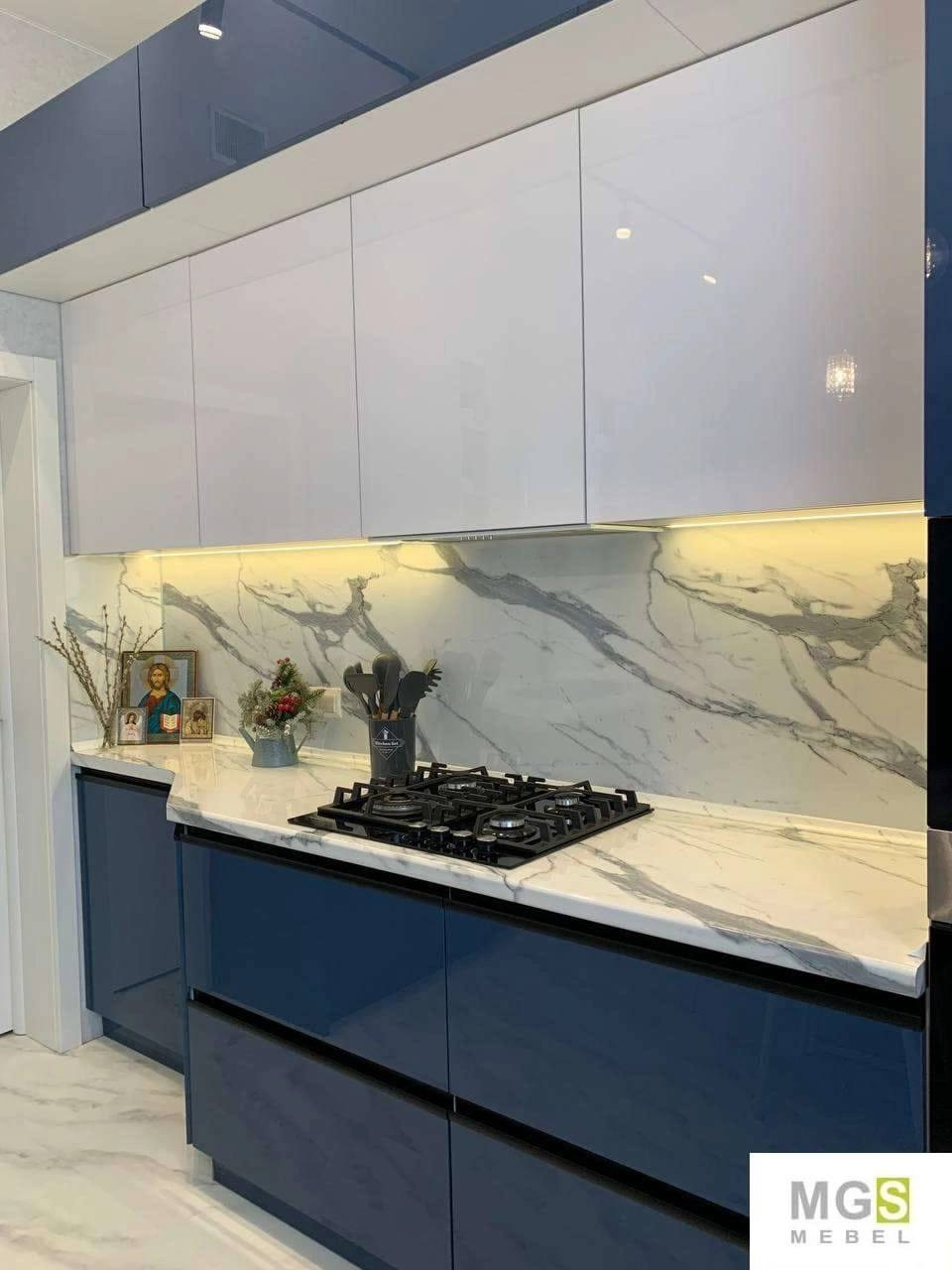 Кухонный гарнитур MGS мебель под заказ