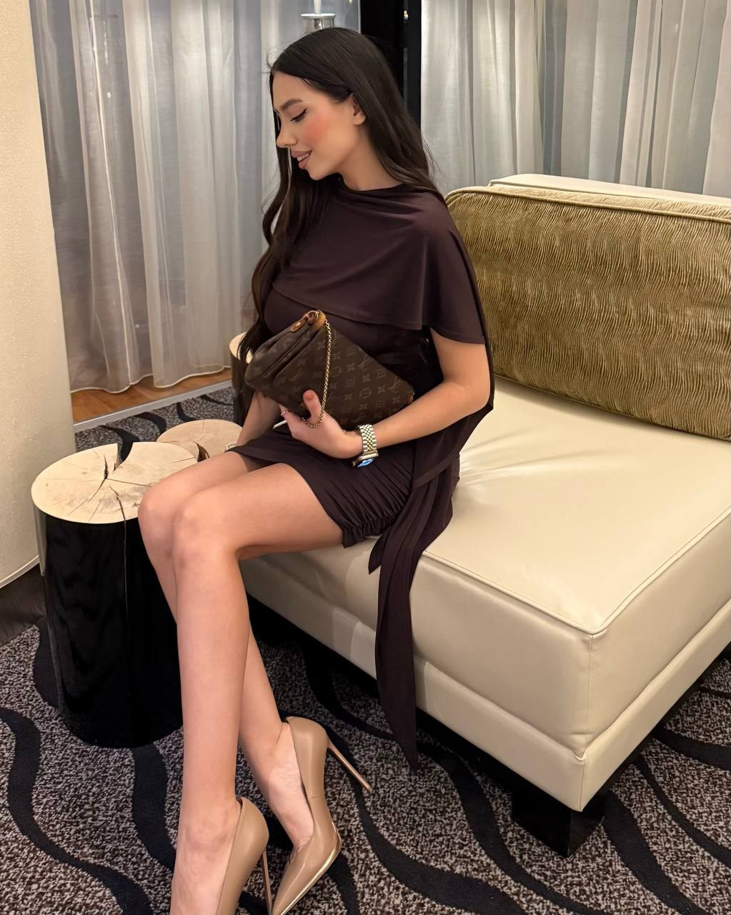 Регина К  Размер XS. Рост 158 см Параметры 85/62/86. LUNAPRO Дом стильных, сборных и индивидуальных съемок для брендов