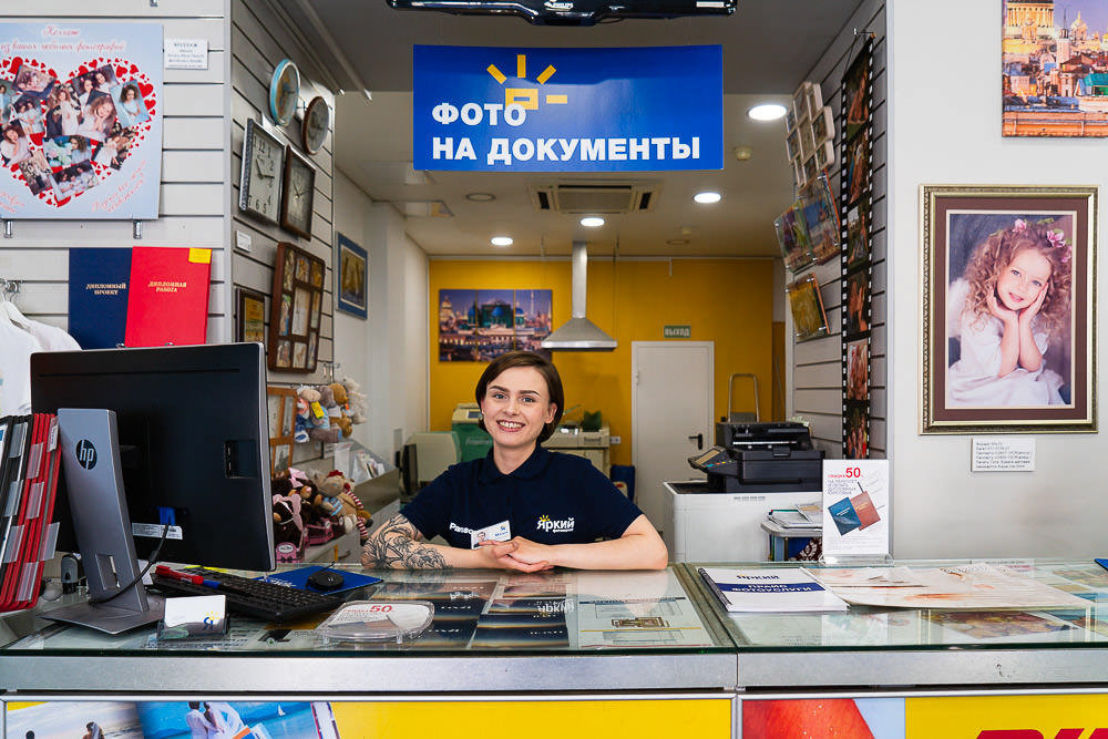 Съёмка для багетной мастерской. Антон Роук—фотография для бизнеса