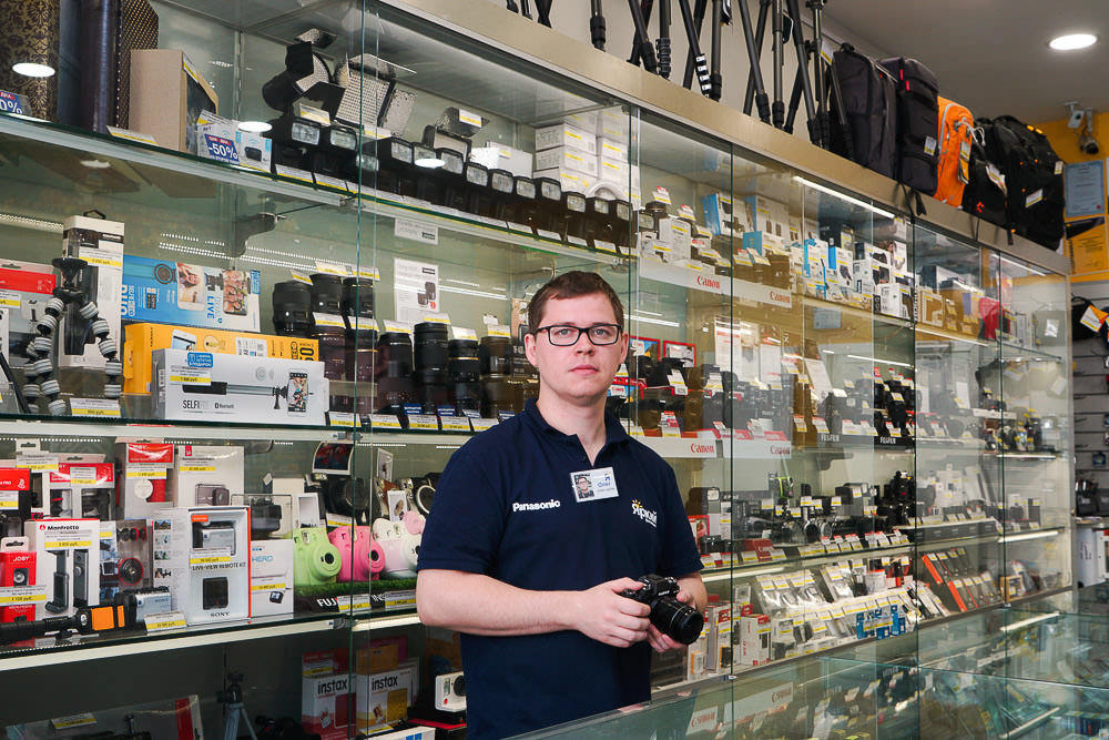 Съёмка для багетной мастерской. Антон Роук—фотография для бизнеса