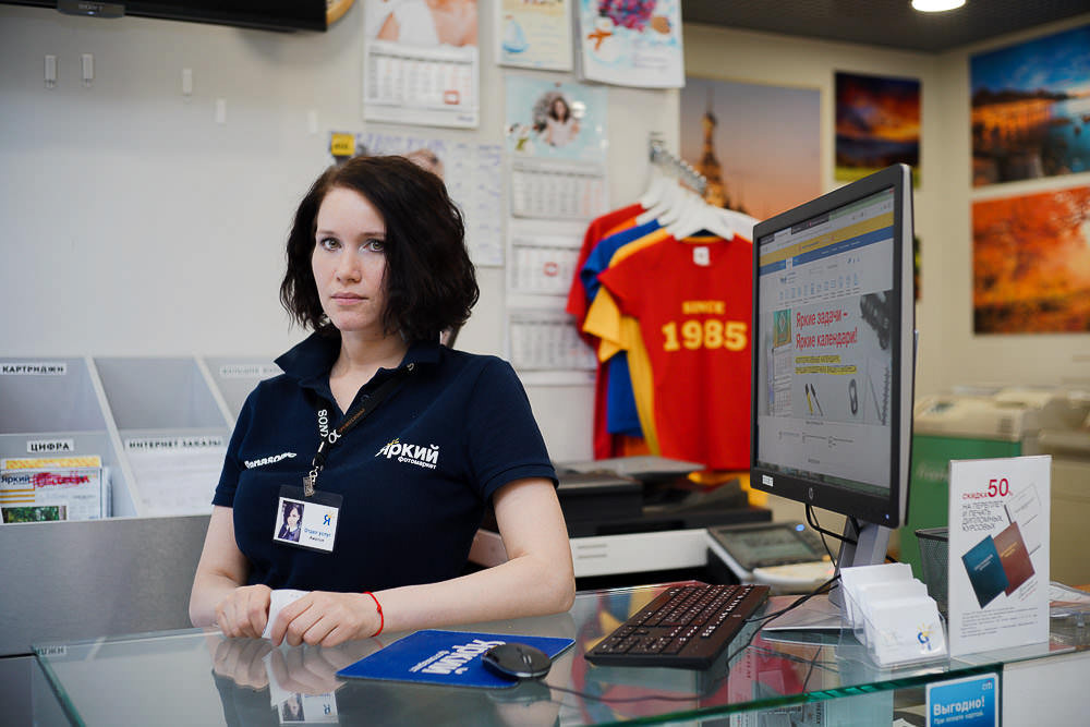 Съёмка для багетной мастерской. Антон Роук—фотография для бизнеса