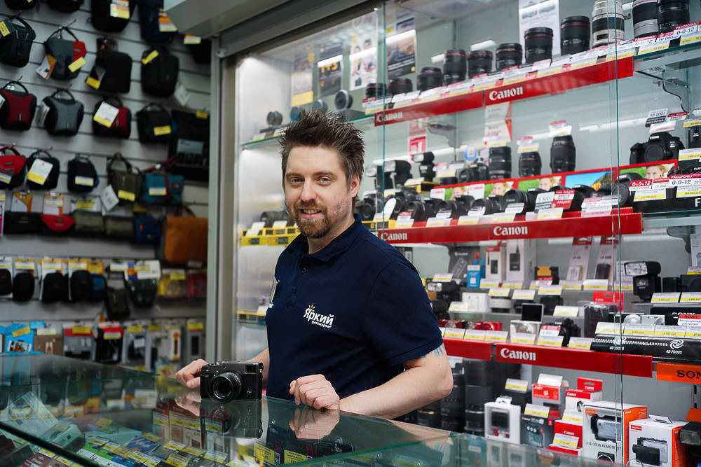 Съёмка для багетной мастерской. Антон Роук—фотография для бизнеса