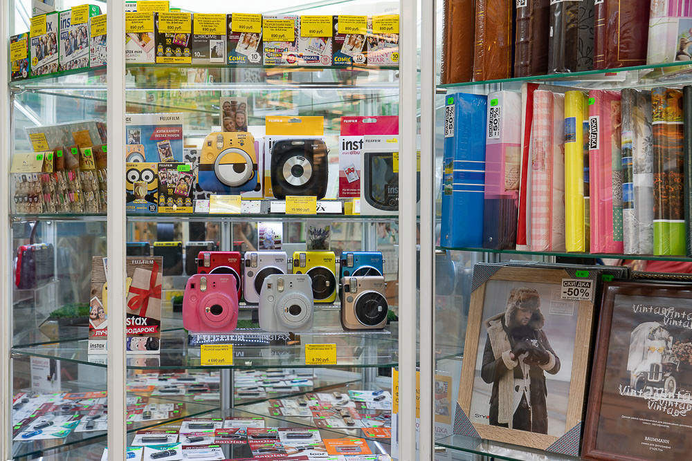 Съёмка для багетной мастерской. Антон Роук—фотография для бизнеса