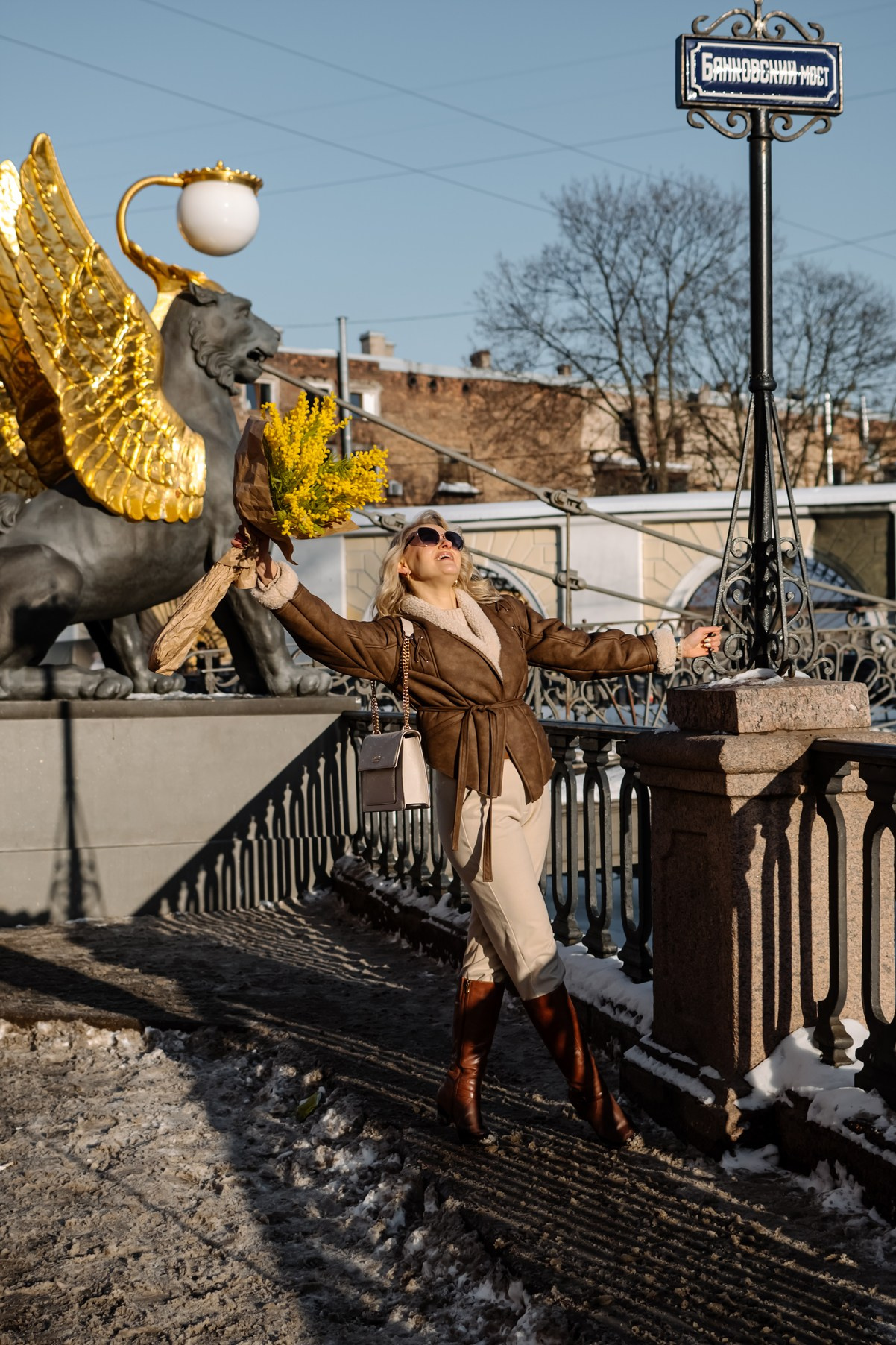 Весна. Прогулка с цветами. Свадебный и семейный фотограф в Санкт-Петербурге Елена Худякова