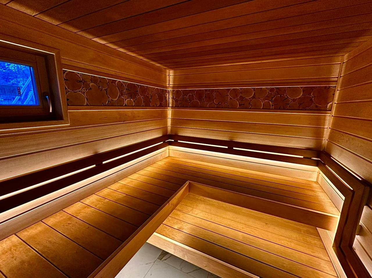 Сауна в Ольшаниках: просторный верхний полог для жаркого пара и уютный нижний — для юных ценителей бани. SaunaTopMasters