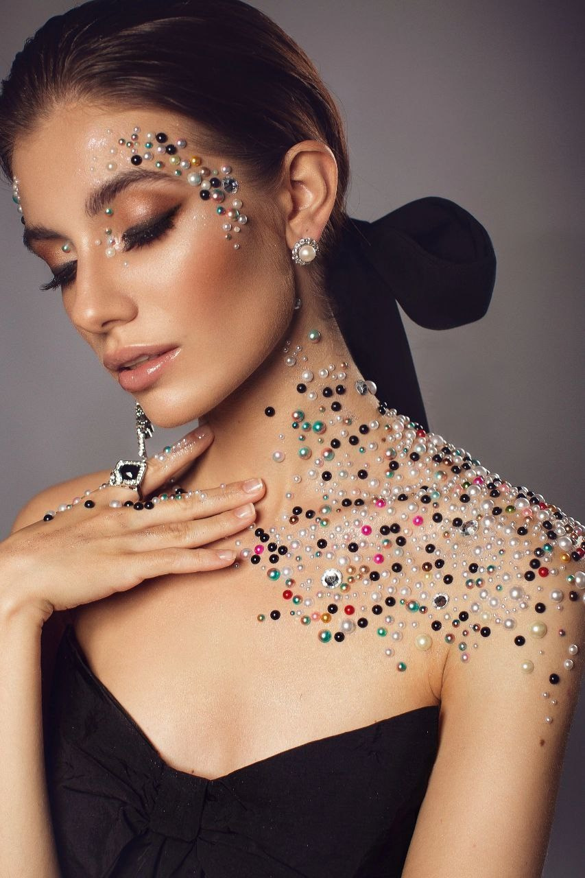 Женский портрет. Женский фотограф в Санк-Петербурге и Москве — фотосессия девушки в студии, портрет, фотосъемка