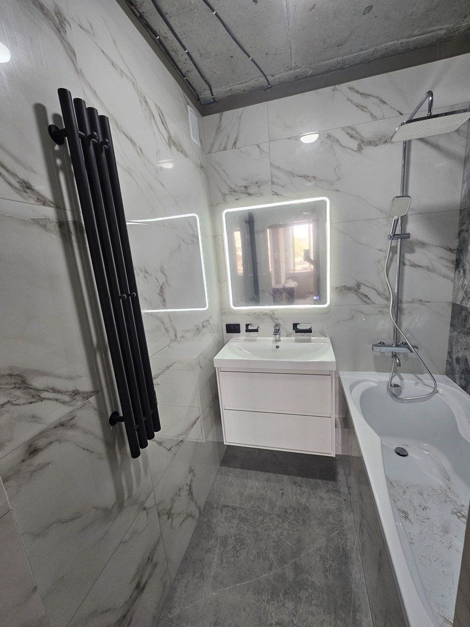 Ванная комната (ул. Аделя Кутуя д. 100). Ремонт санузла, туалета, ванной под ключ в Казани. Укладка плитки