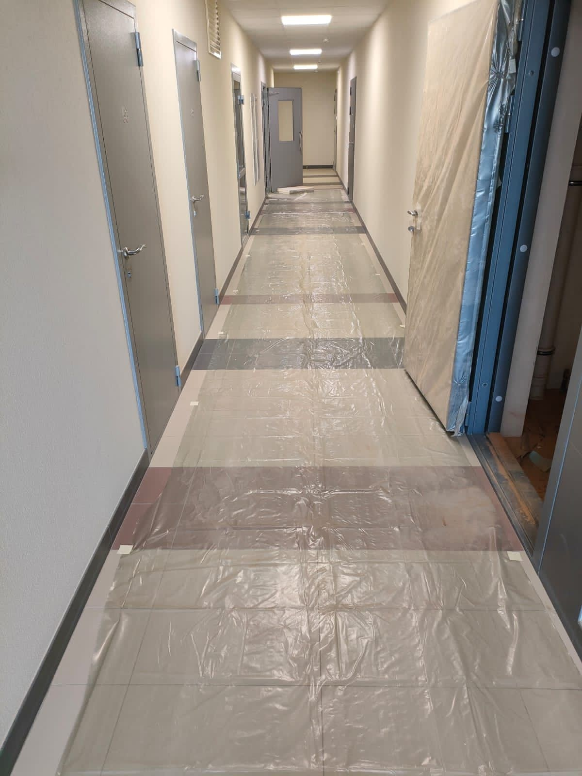 Укрывные работы. Мамонт