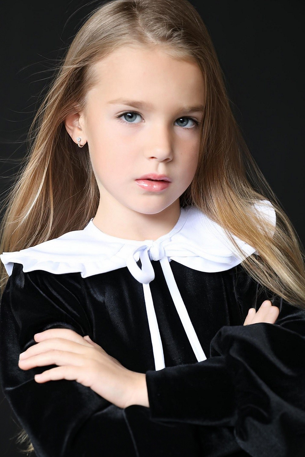 Анастасия Севостьянова. Съёмка одежды для маркетплейсов и брендов Morozova Production