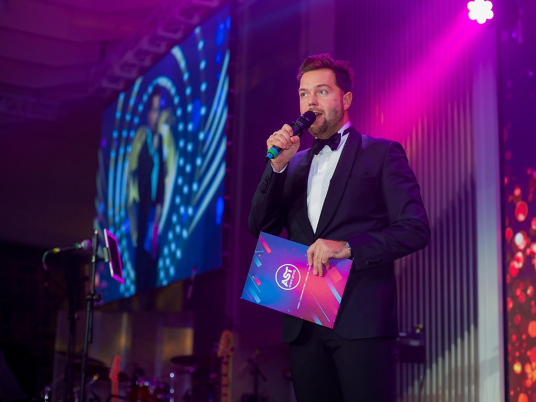 Фотосъемка новогоднего корпоратива Медипал. Репортажный фотограф Борис Геер