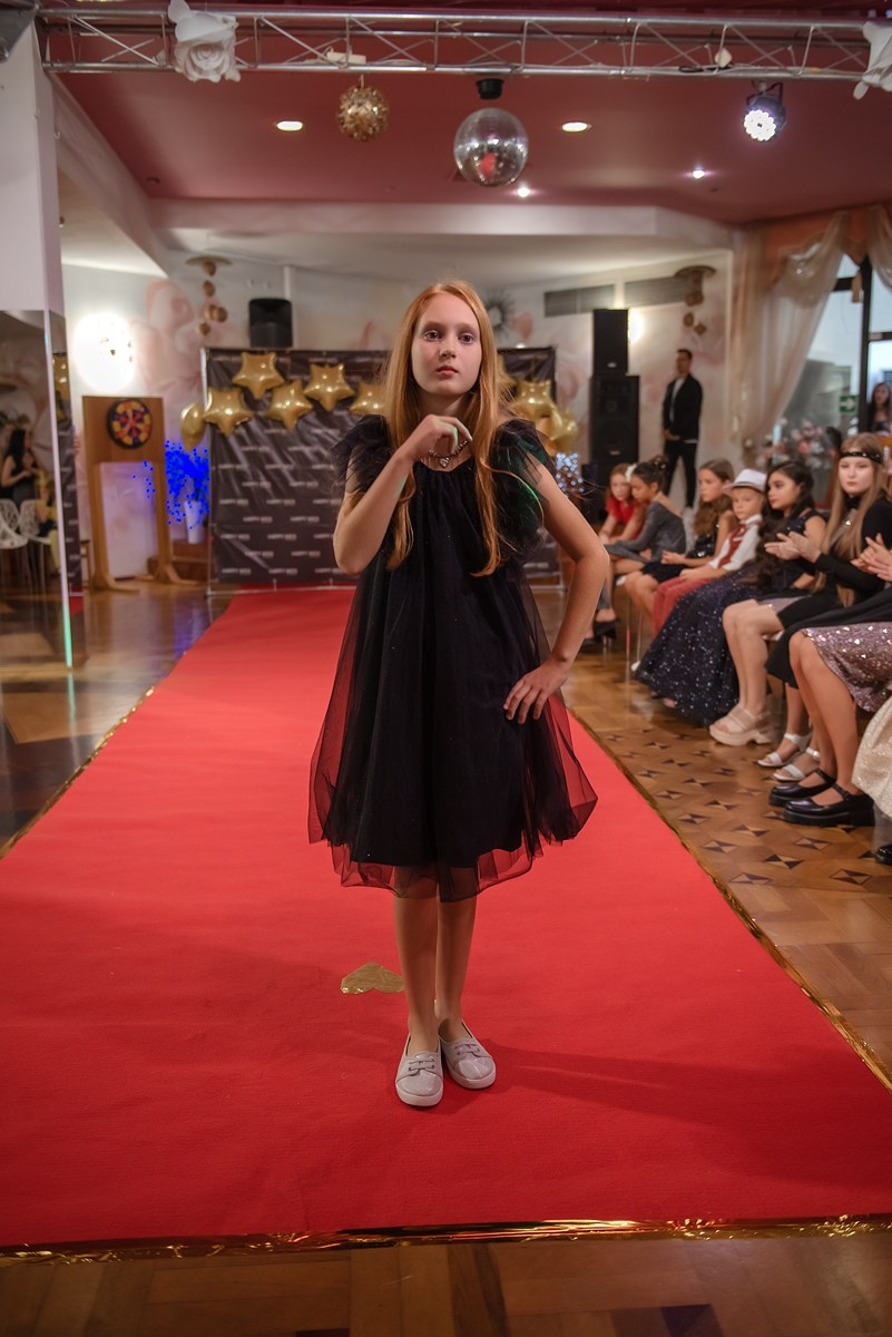 HAPPYkids дефиле санаторий Октябрьский. Семейный и коммерческий фотограф в Сочи Александр Бодунов