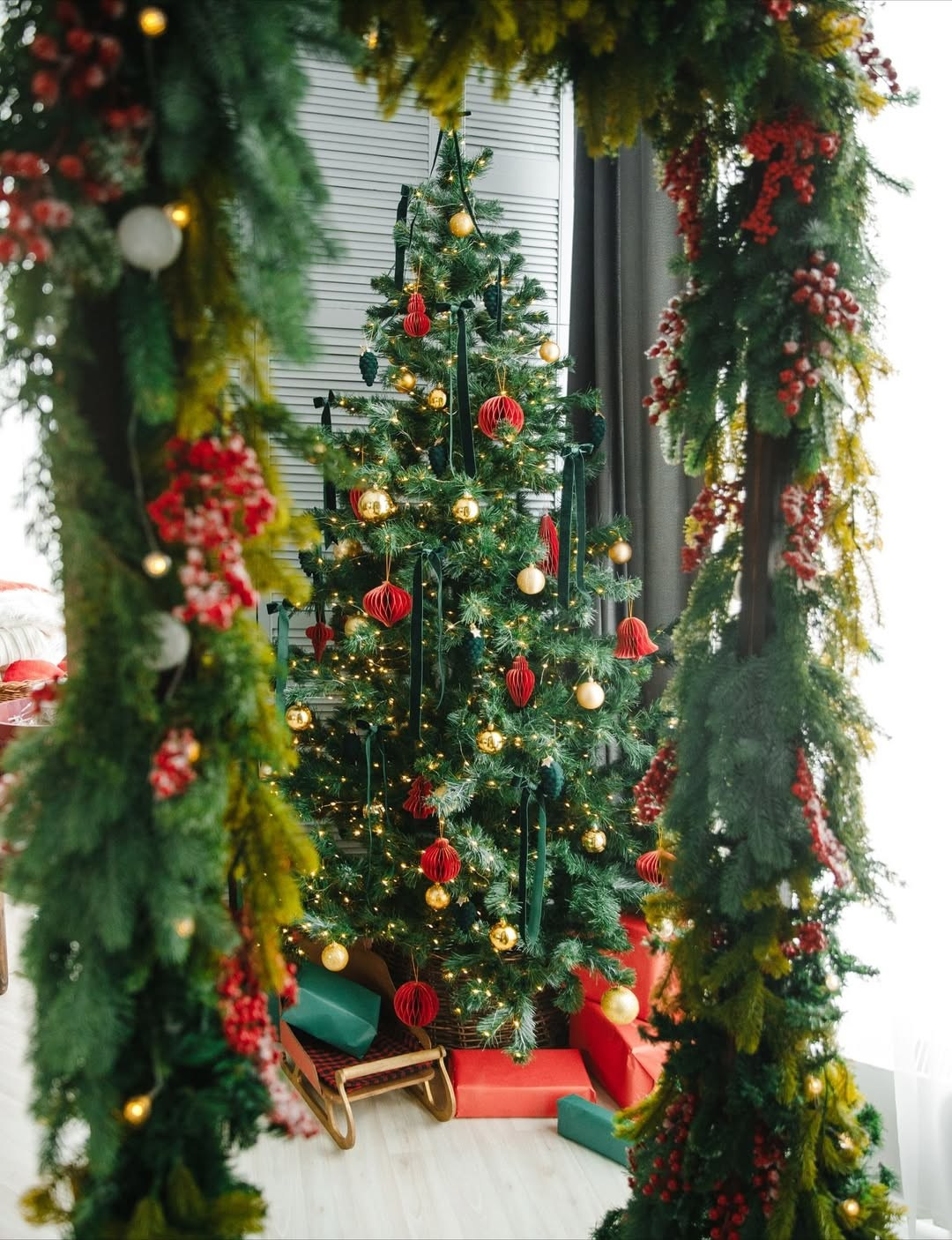 Новогодние локации. Интерьерная фотостудия в г. Барнаул