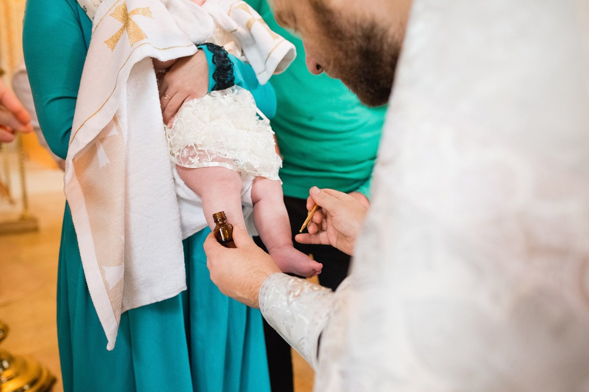 КРЕЩЕНИЕ ЕСЕНИИ И ВАСИЛИСЫ. Семейный фотограф новорождённых в Серпухове Юлия Новикова +79637785957