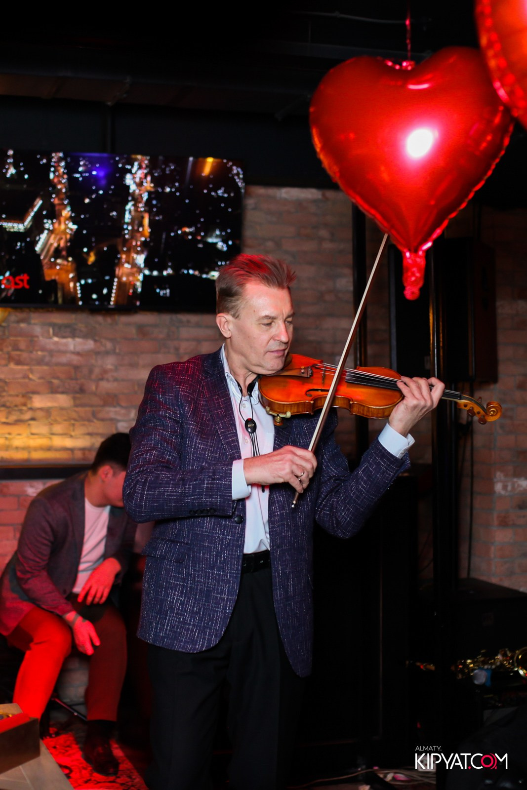 SPACE KARAOKE BAR. КИПЯТКОМ АЛМАТЫ!