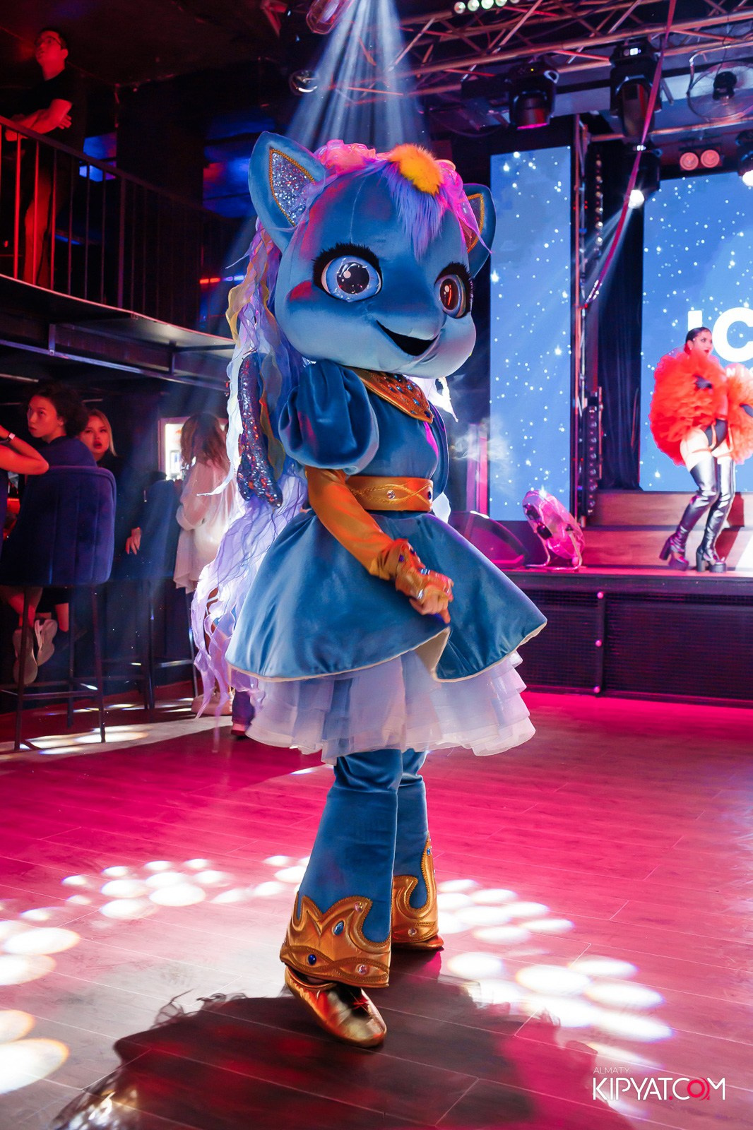 НОЧНОЙ КЛУБ ICON. КИПЯТКОМ АЛМАТЫ!