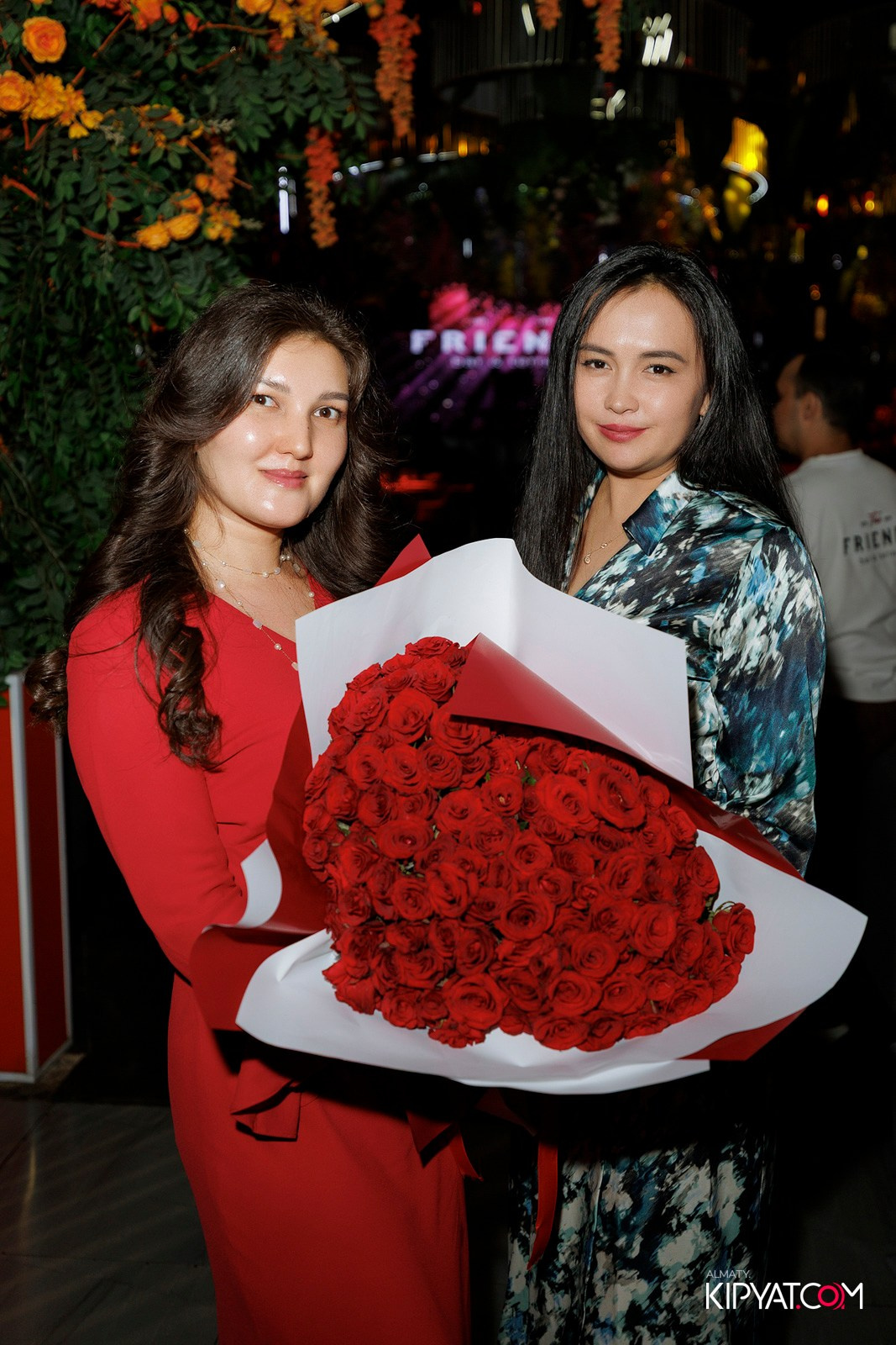 FRIENDS BAR & TERRACE. КИПЯТКОМ АЛМАТЫ! Фотосъемка мероприятий в Алматы