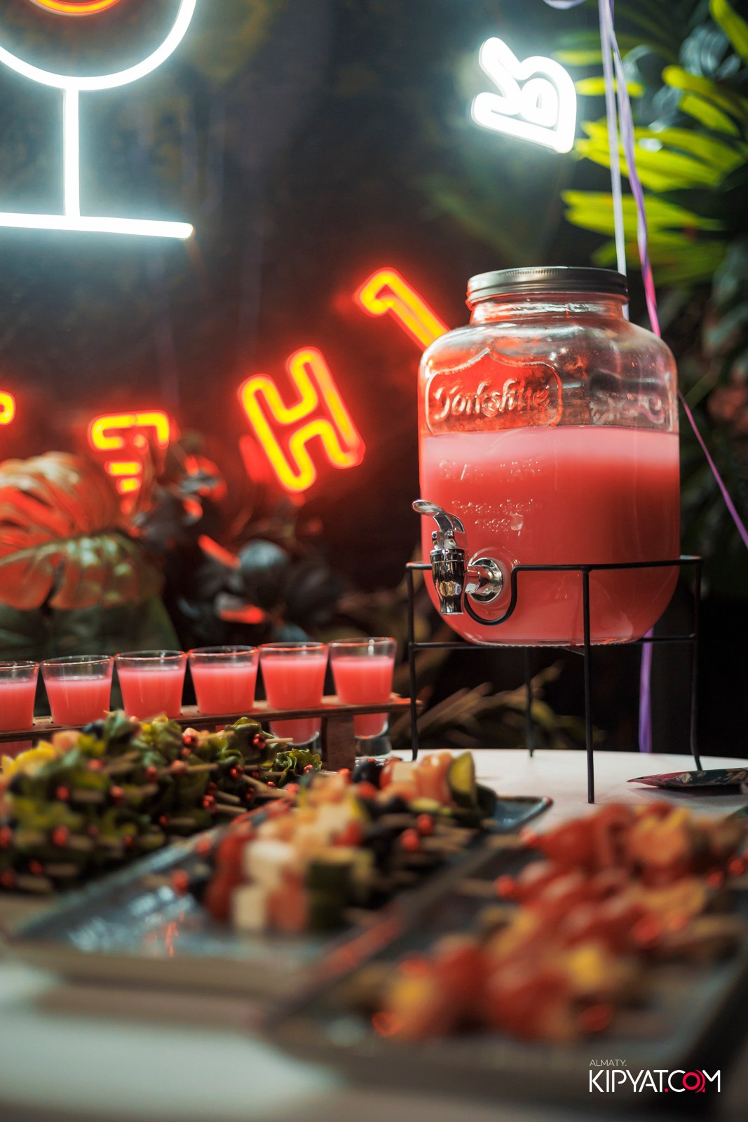 ДОРОГАЯ, Я НЕ ПИЛ. КИПЯТКОМ АЛМАТЫ! Фотосъемка мероприятий в Алматы