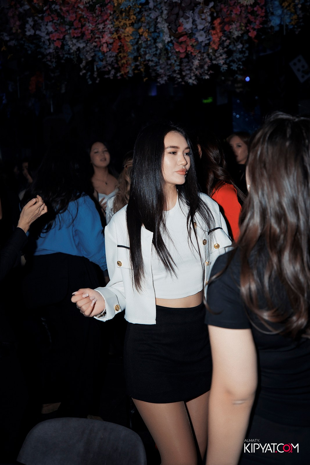 FRIENDS BAR & TERRACE. КИПЯТКОМ АЛМАТЫ!