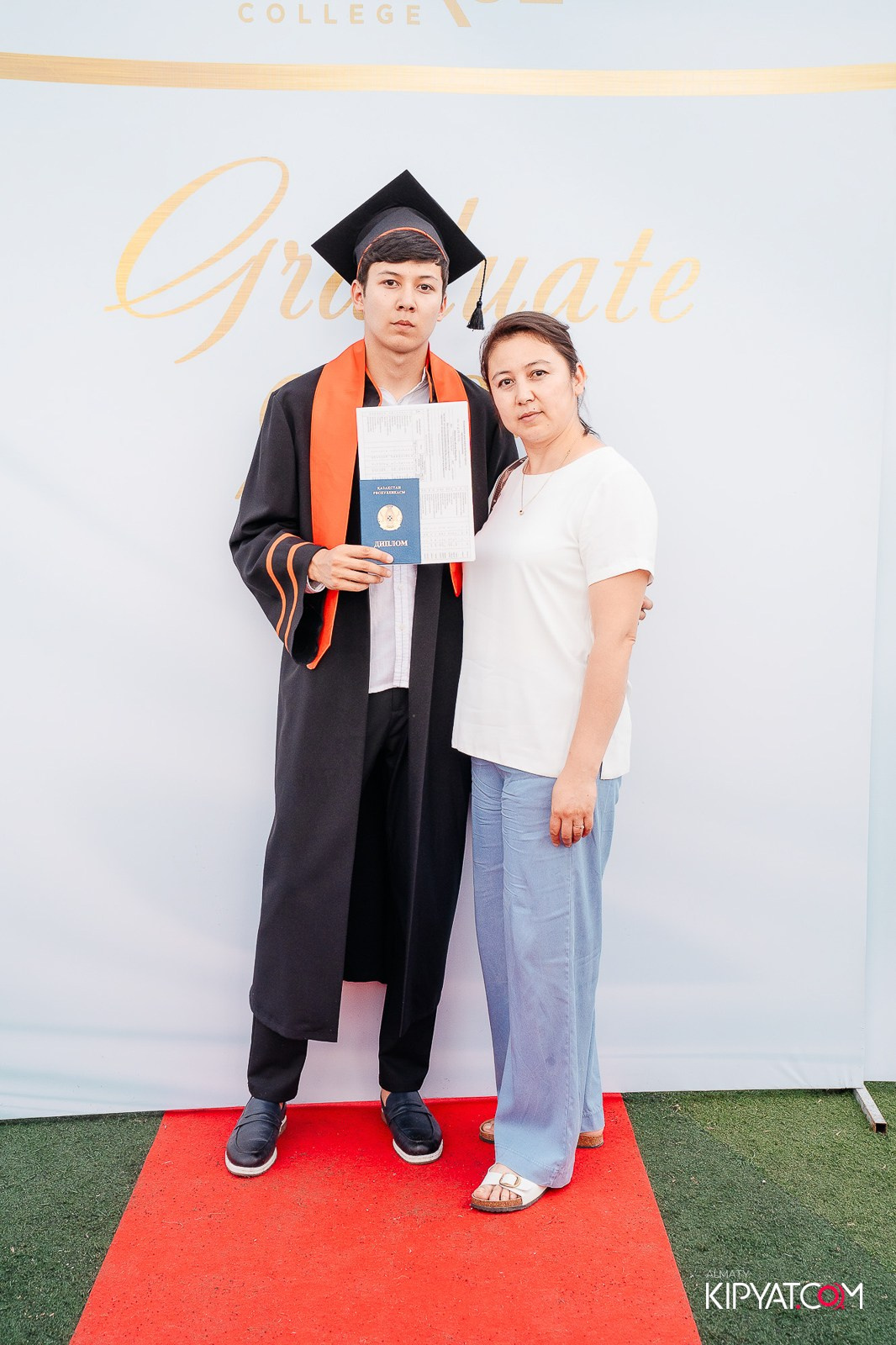 ВРУЧЕНИЕ ДИПЛОМОВ — НАРХОЗ КОЛЛЕДЖ. Part 1. КИПЯТКОМ АЛМАТЫ!
