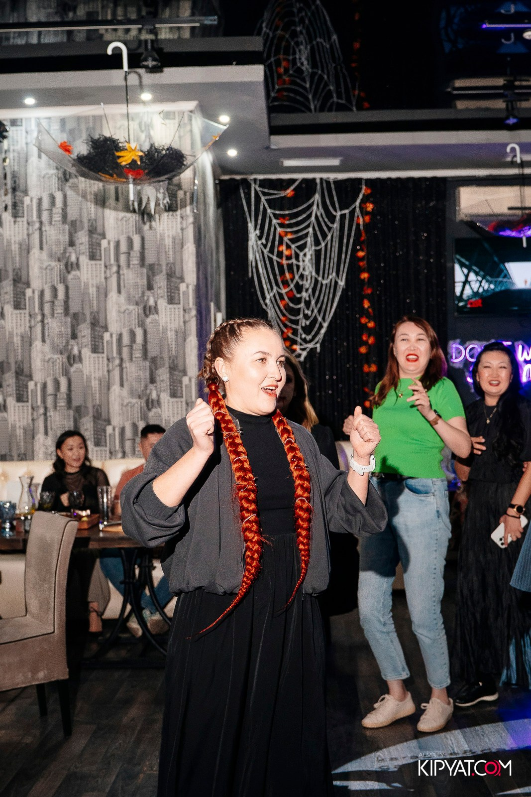 HALLOWEEN PARTY — THE WALL STREET. КИПЯТКОМ АЛМАТЫ!