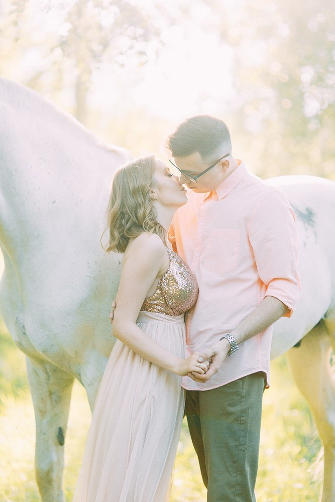 Предсвадебная стилизованная съемка с единорогом