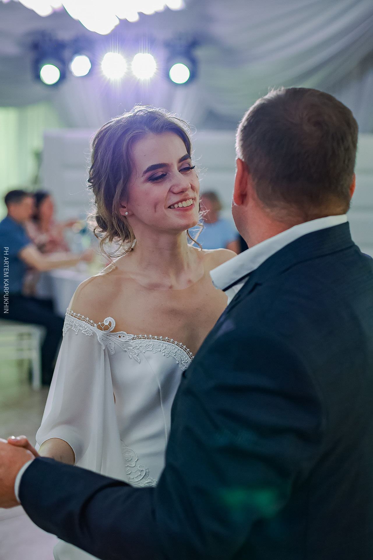 Свадебный день, фотограф в Муроме, Муромская слобода, Монти шатер. Фотограф городских и семейных событий Артем Карпухин