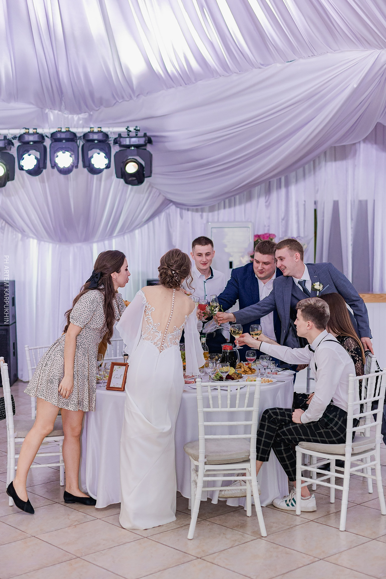 Свадебный день, фотограф в Муроме, Муромская слобода, Монти шатер. Фотограф городских и семейных событий Артем Карпухин