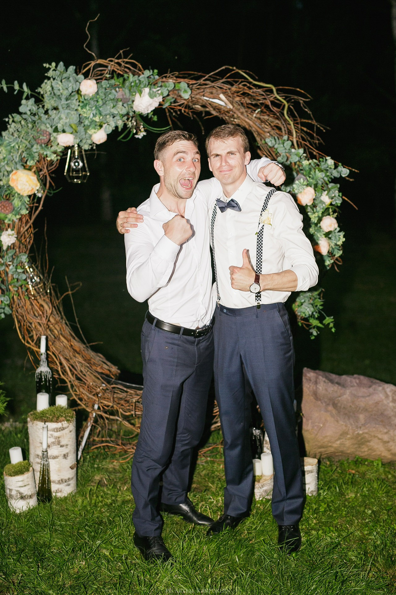 Вадим и Алена. Свадьба в Максимовке. Фотограф городских и семейных событий Артем Карпухин