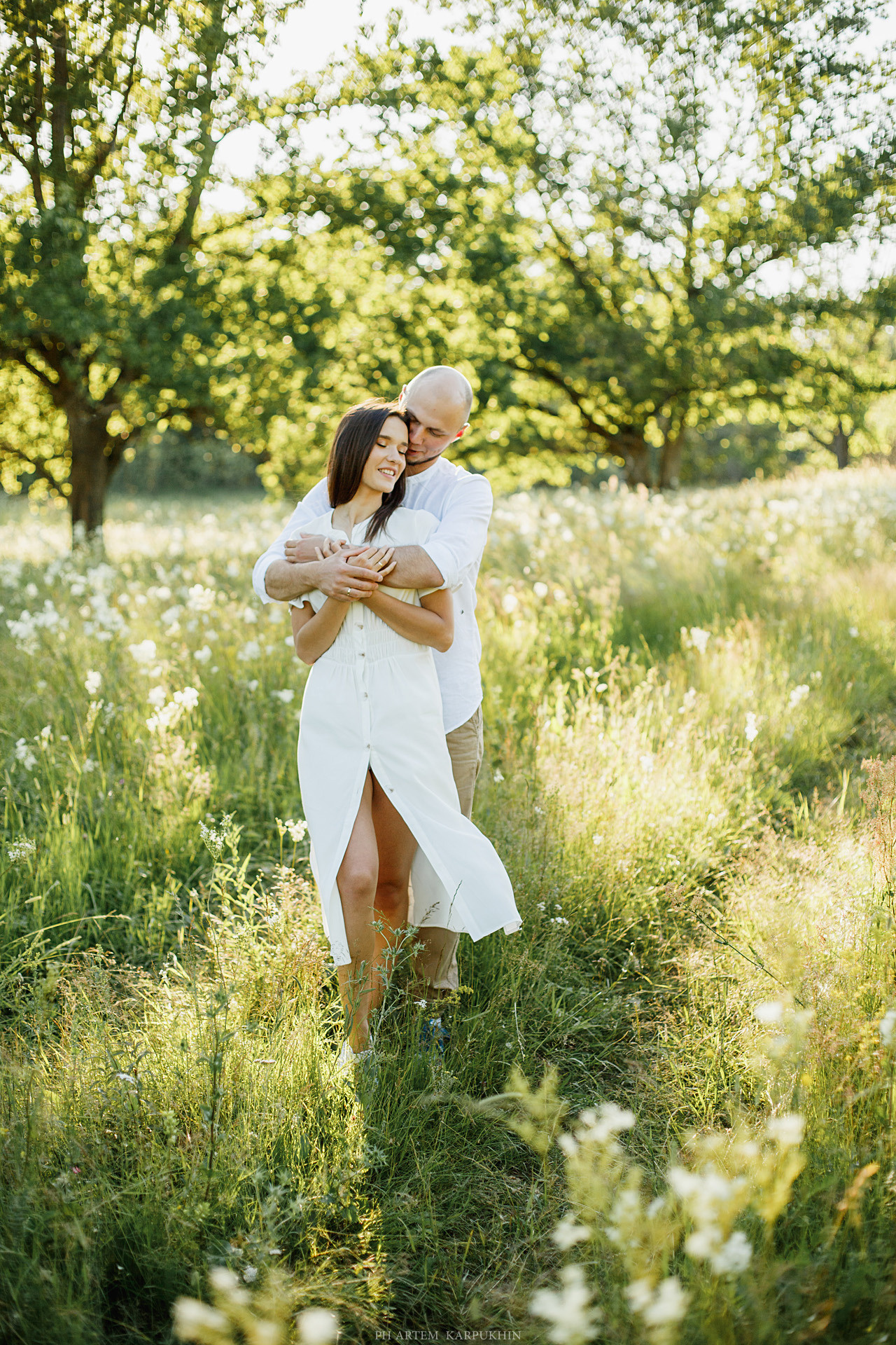Дима и Надя. 2020. июнь. Прогулка. Фотограф городских и семейных событий Артем Карпухин