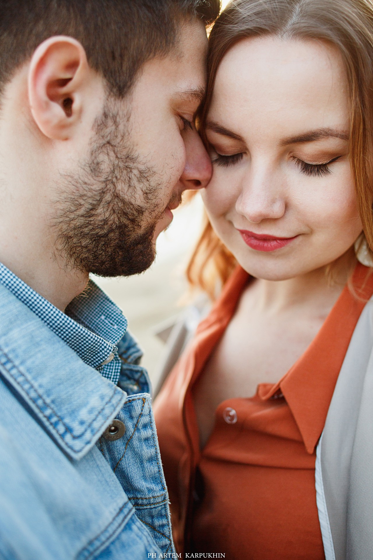 Оля и Женя. Холодный пляж. Фотограф городских и семейных событий Артем Карпухин