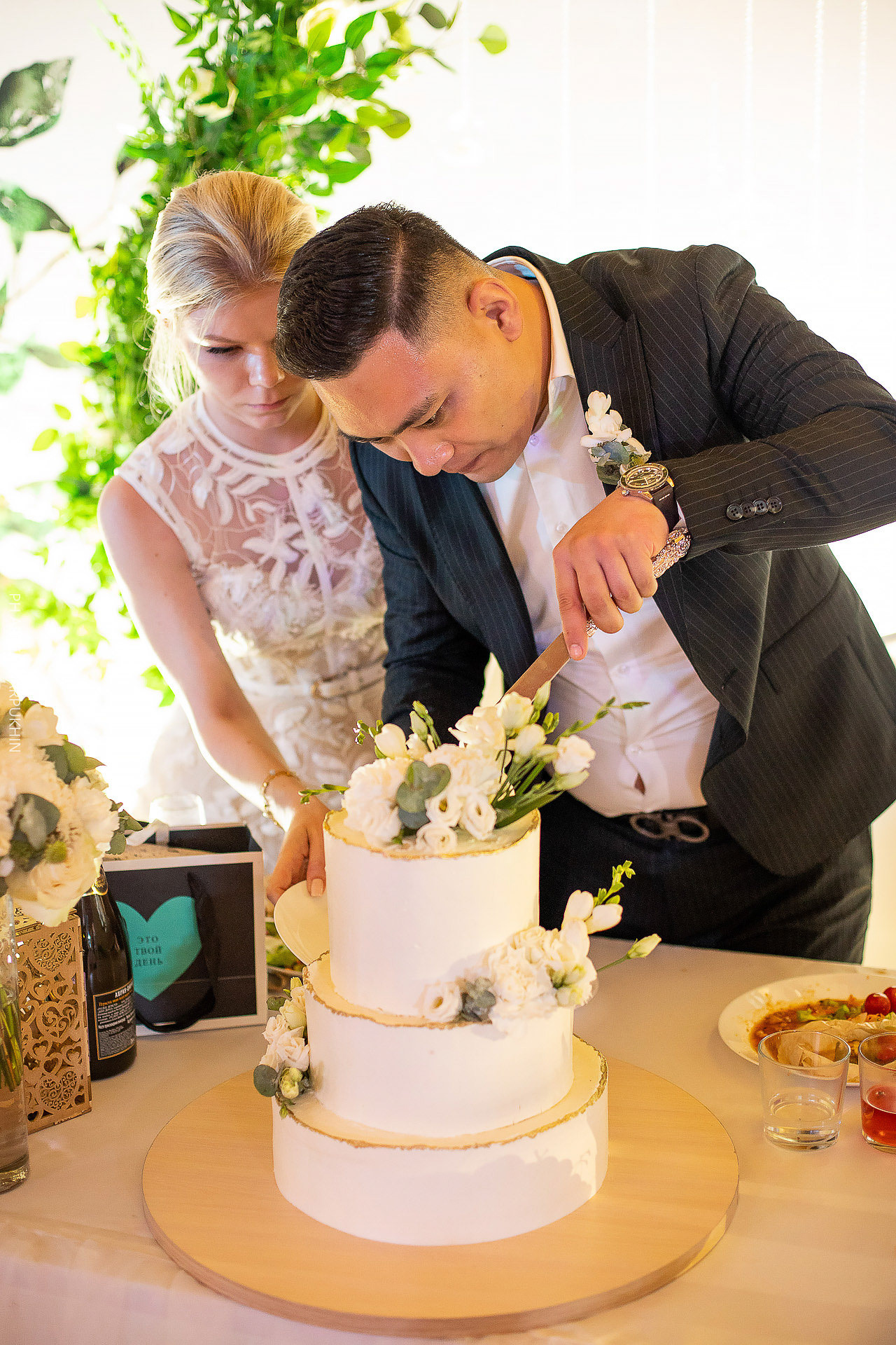 Свадебный день, фотограф в Выксе, база отдыха Металлург. Фотограф городских и семейных событий Артем Карпухин