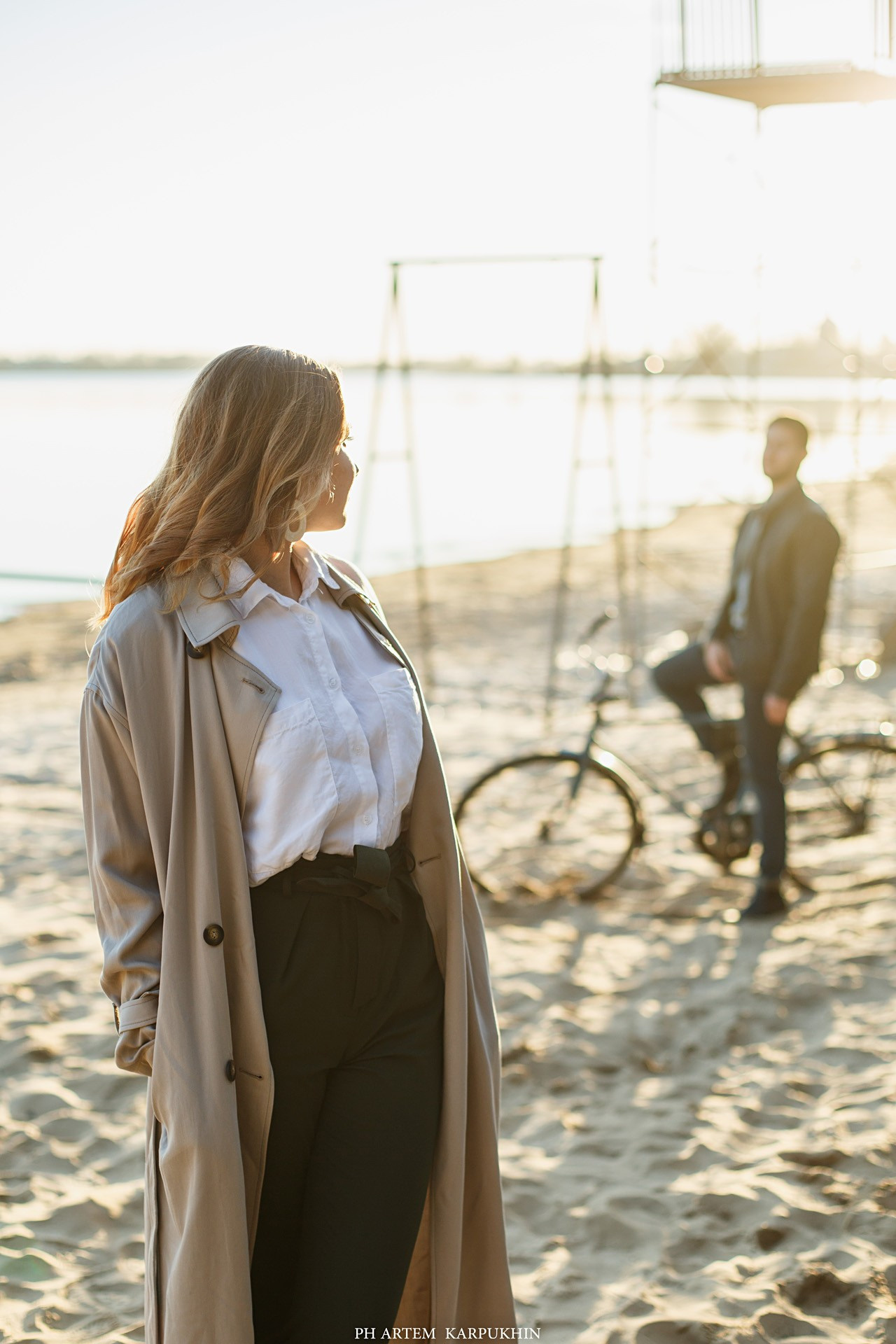 Оля и Женя. Холодный пляж. Фотограф городских и семейных событий Артем Карпухин