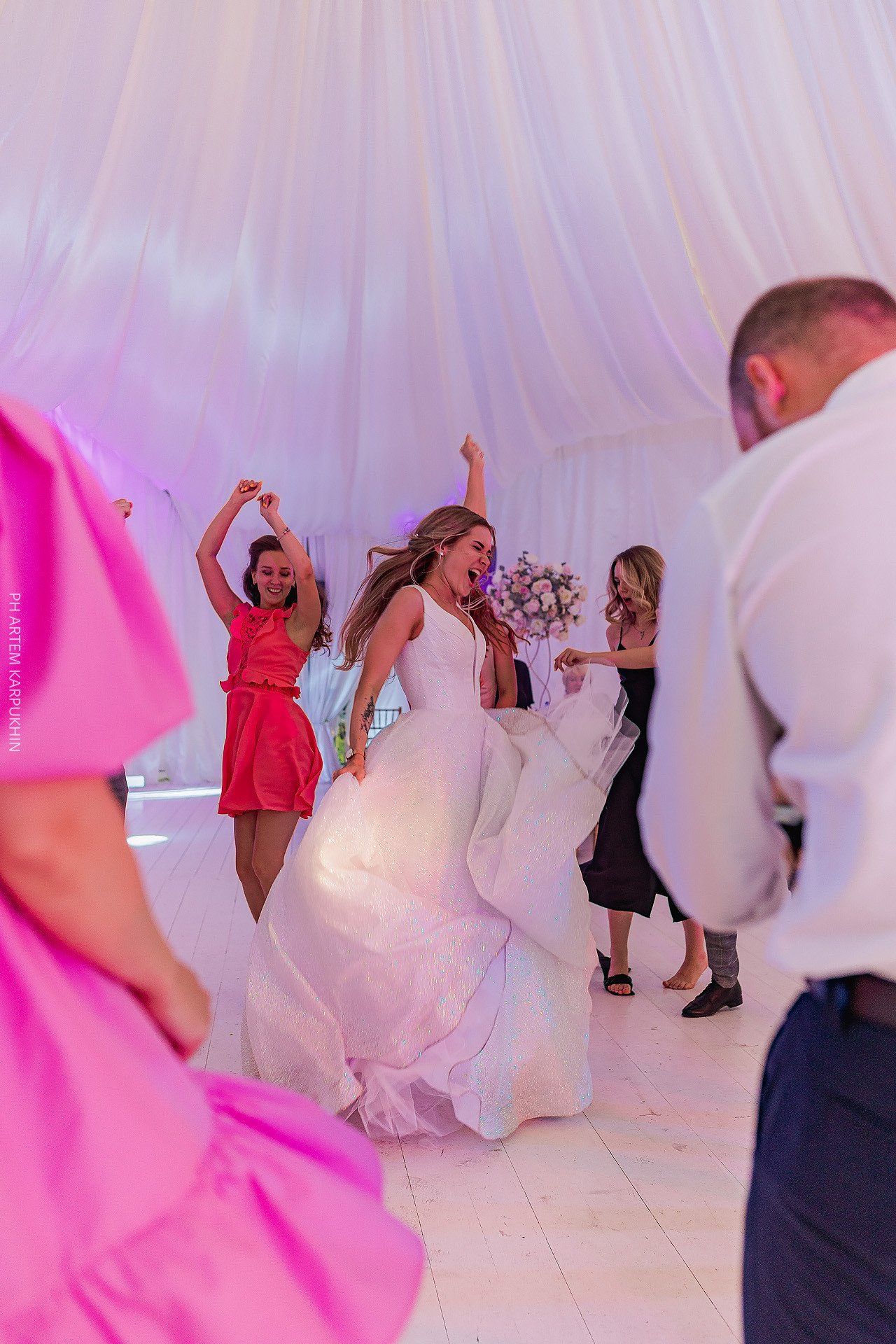 Свадебный день, фотограф в Арзамасе, Зименки парк. Фотограф городских и семейных событий Артем Карпухин