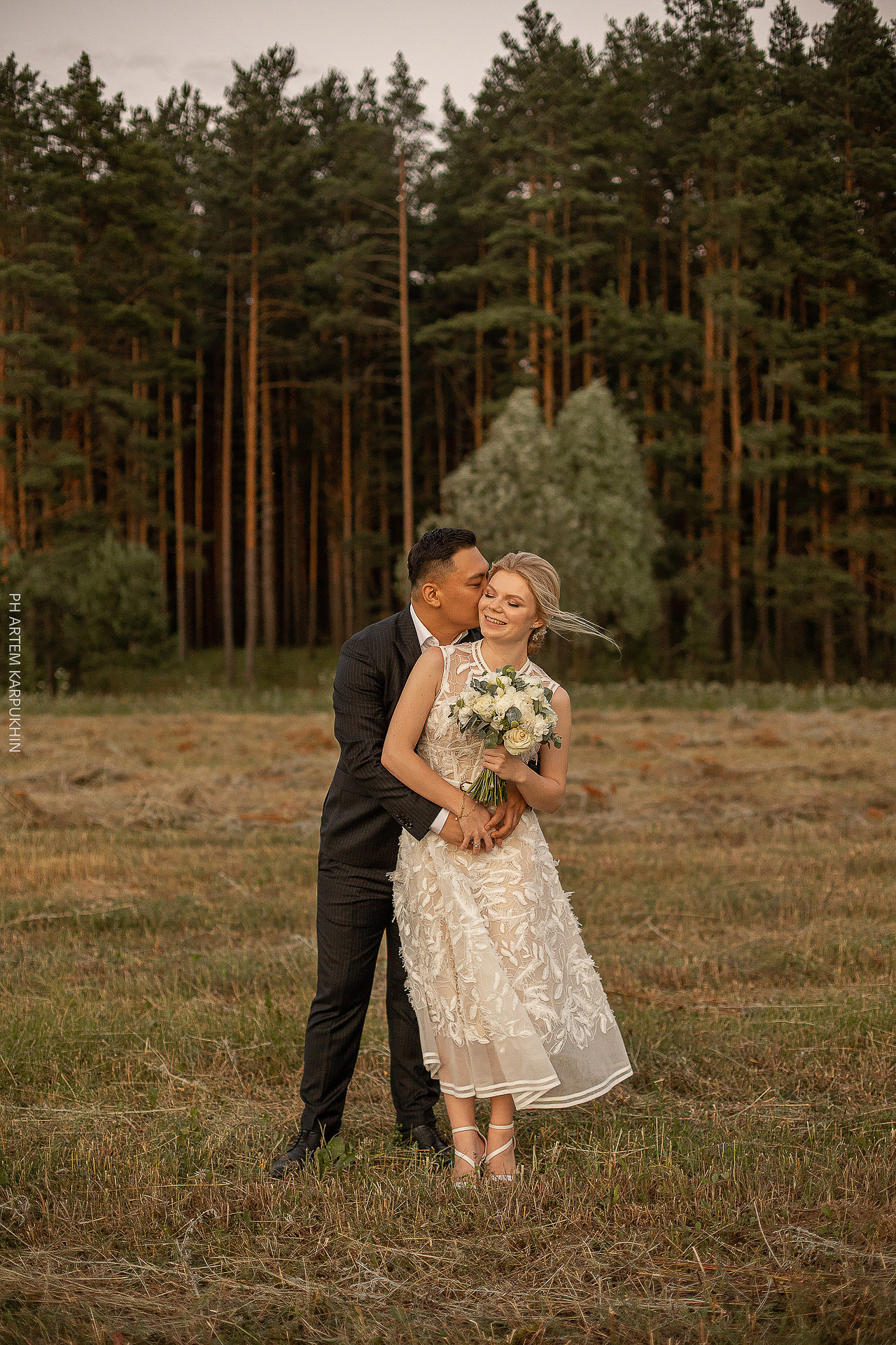 Свадебный день, фотограф в Выксе, база отдыха Металлург. Фотограф городских и семейных событий Артем Карпухин