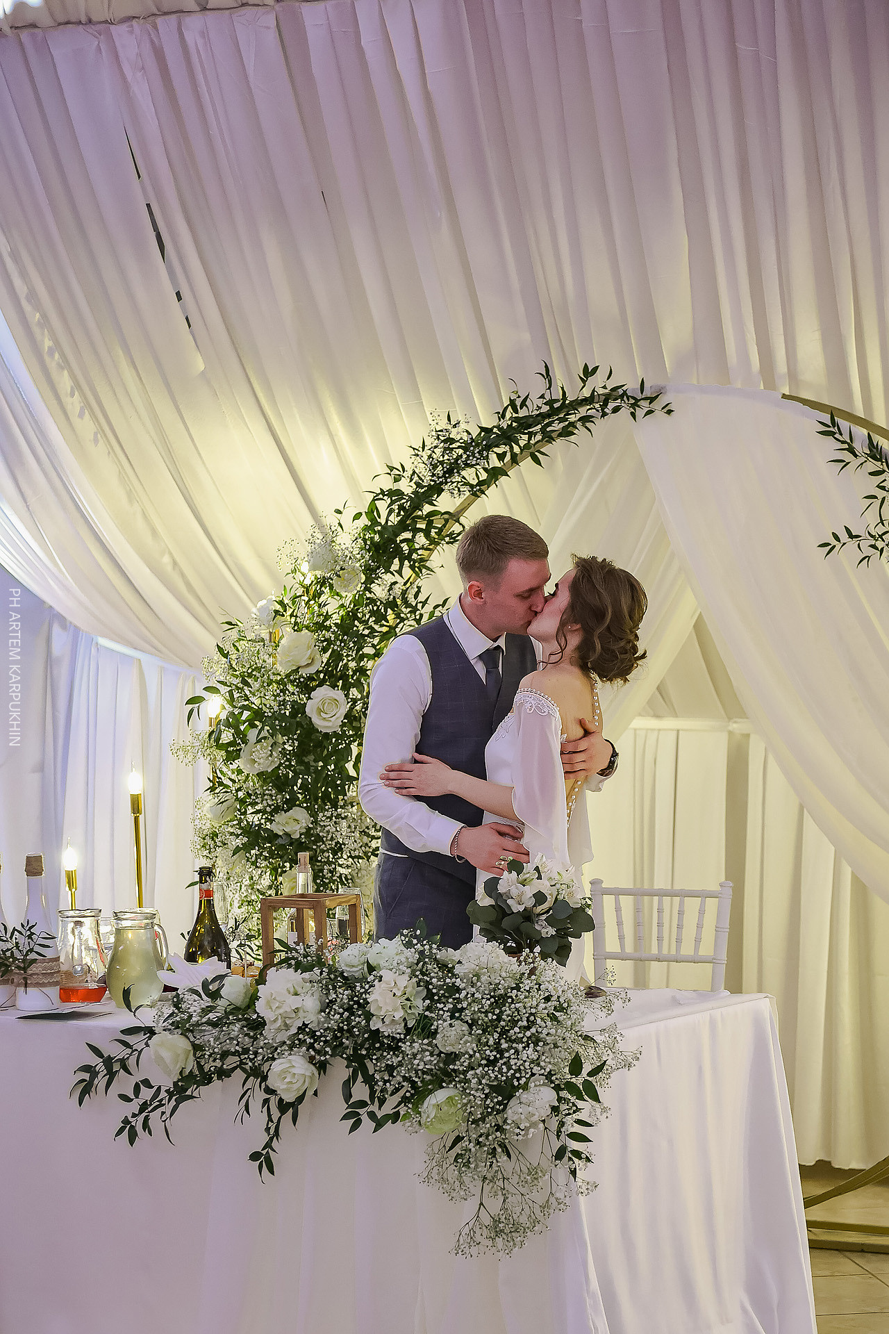 Свадебный день, фотограф в Муроме, Муромская слобода, Монти шатер. Фотограф городских и семейных событий Артем Карпухин