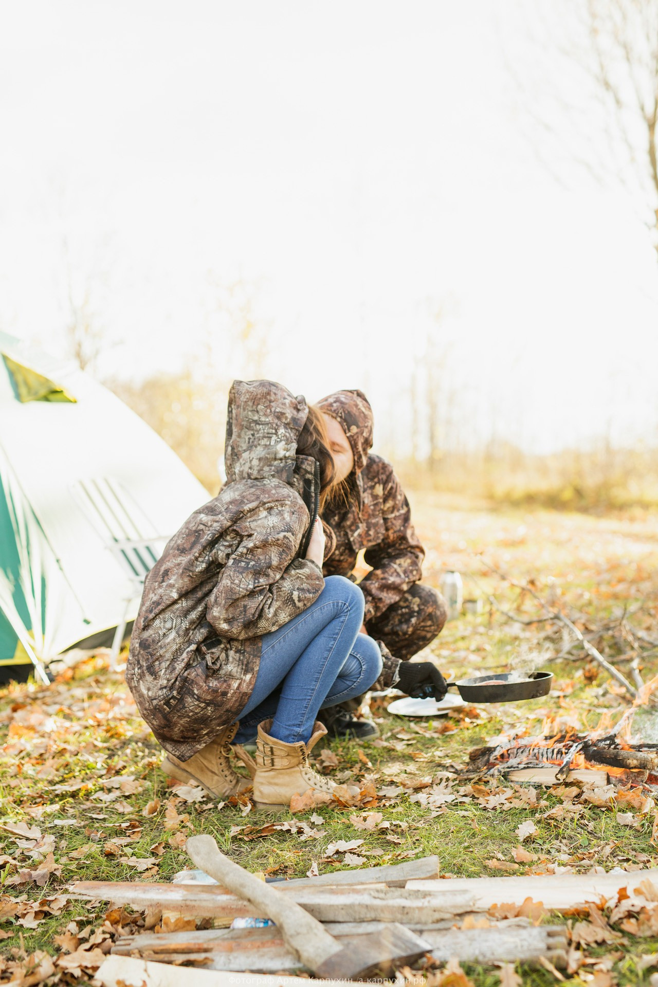 Пикник на краю осени. Коля и Женя. Октябрь 2016. Фотограф городских и семейных событий Артем Карпухин