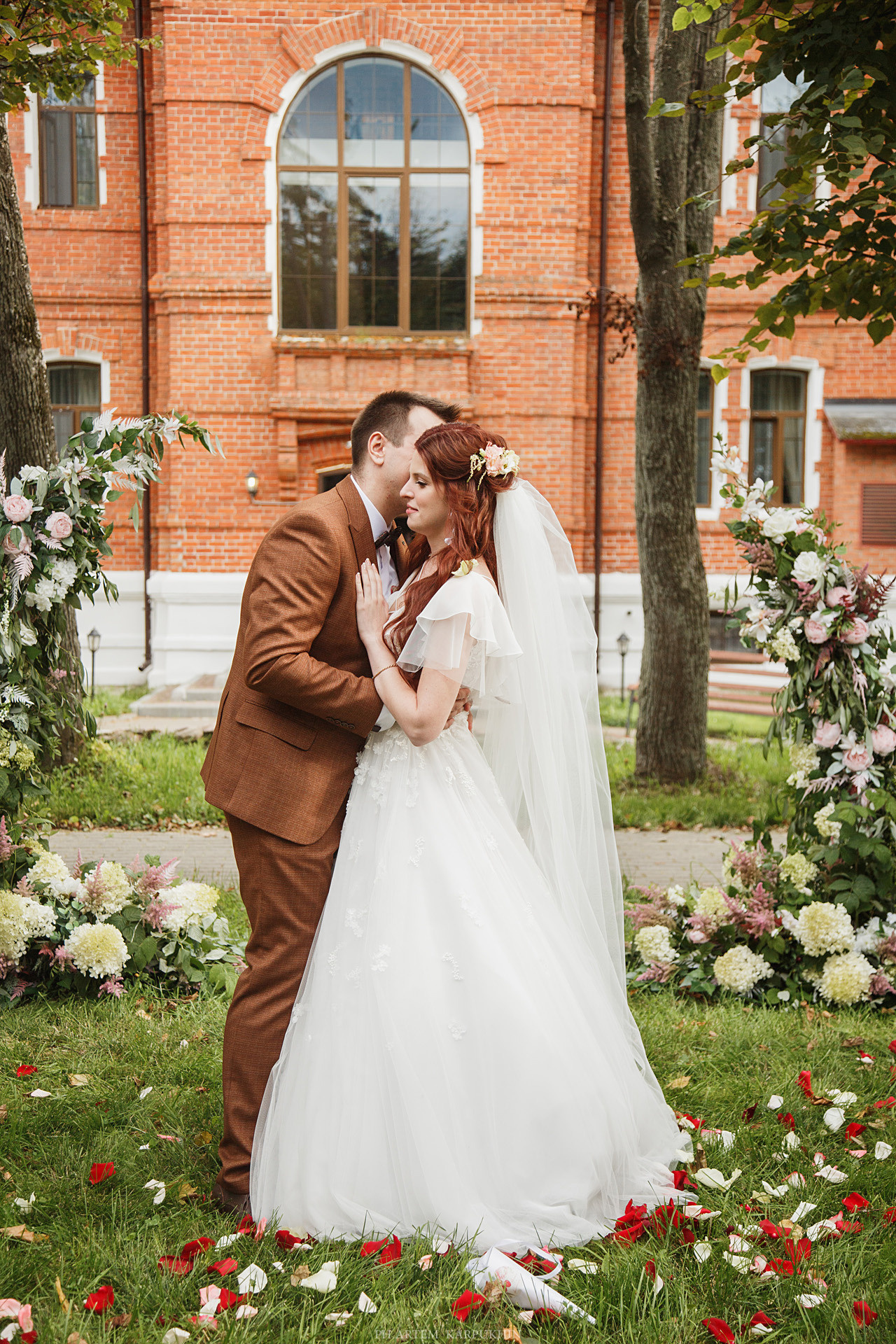 Артем и Настя. Свадебный день 2020. Фотограф городских и семейных событий Артем Карпухин