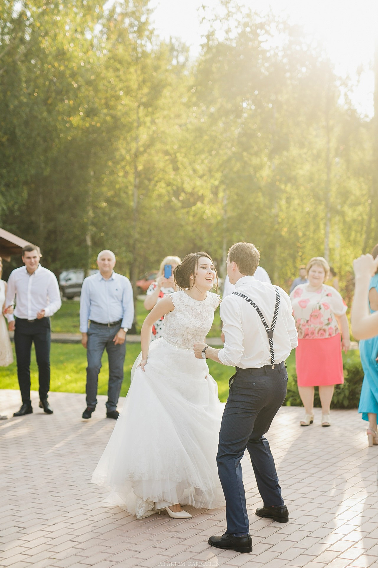 Вадим и Алена. Свадьба в Максимовке. Фотограф городских и семейных событий Артем Карпухин