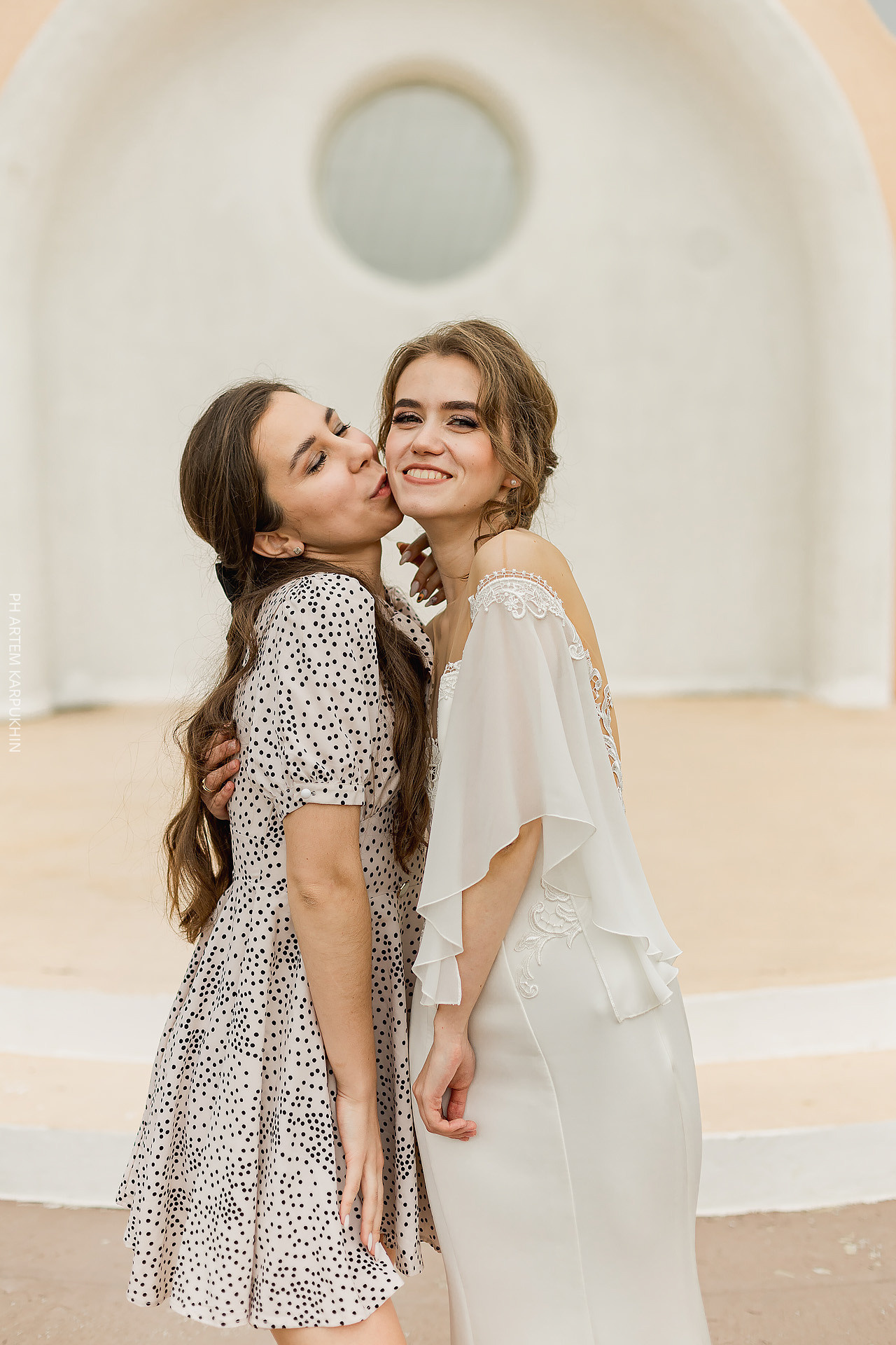 Свадебный день, фотограф в Муроме, Муромская слобода, Монти шатер. Фотограф городских и семейных событий Артем Карпухин