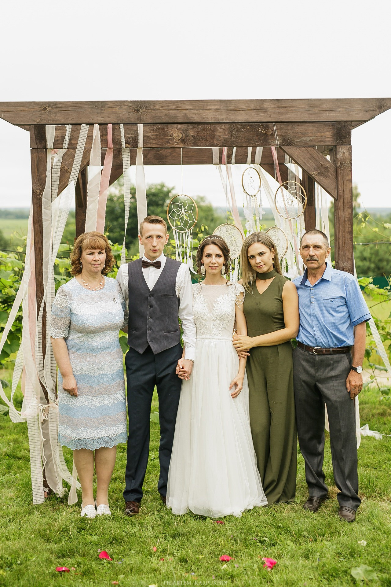 Юрий и Елена, свадебный день, июль 2017, парк-отель Перемиловы горы. Фотограф городских и семейных событий Артем Карпухин