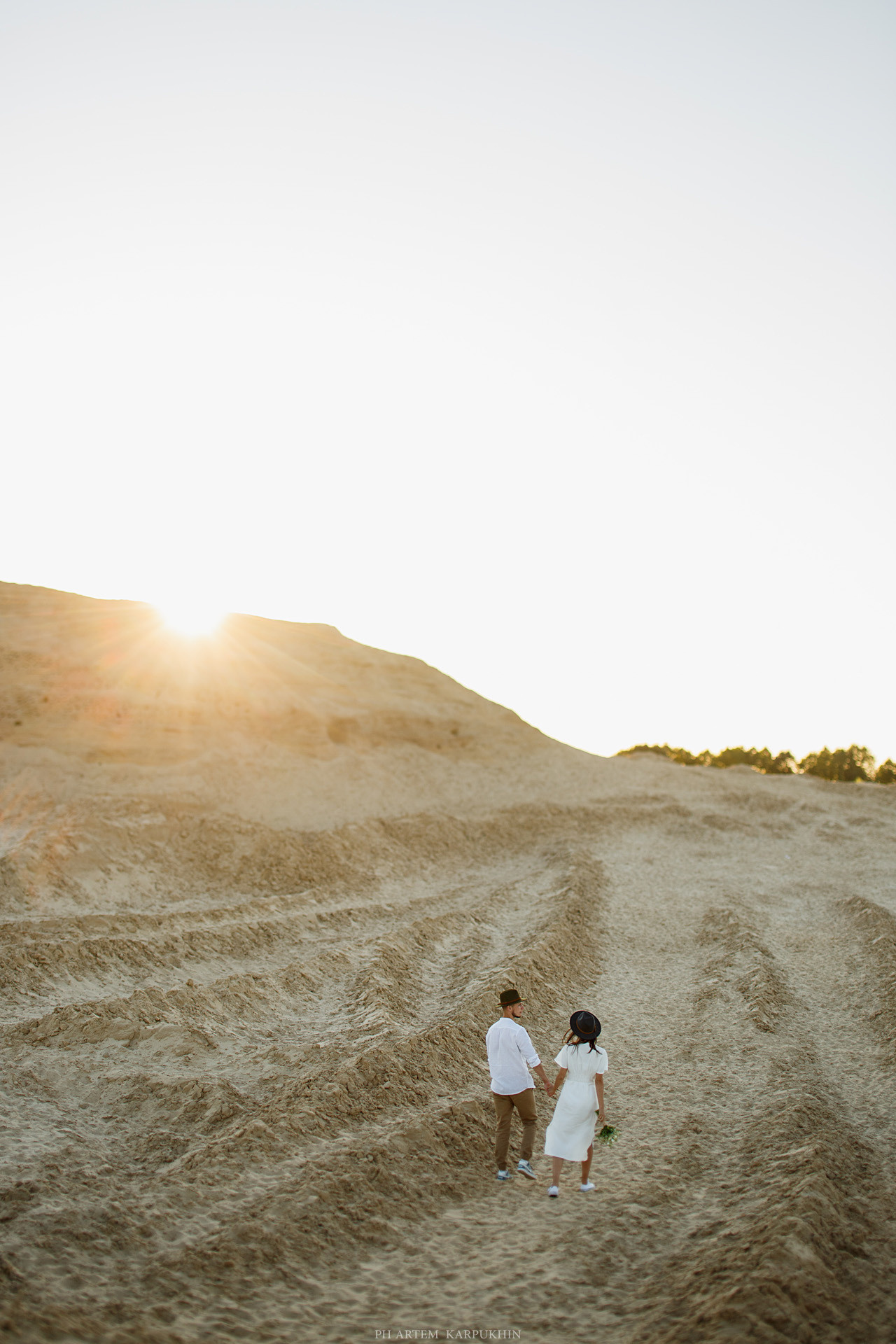 Дима и Надя. 2020. июнь. Прогулка. Фотограф городских и семейных событий Артем Карпухин