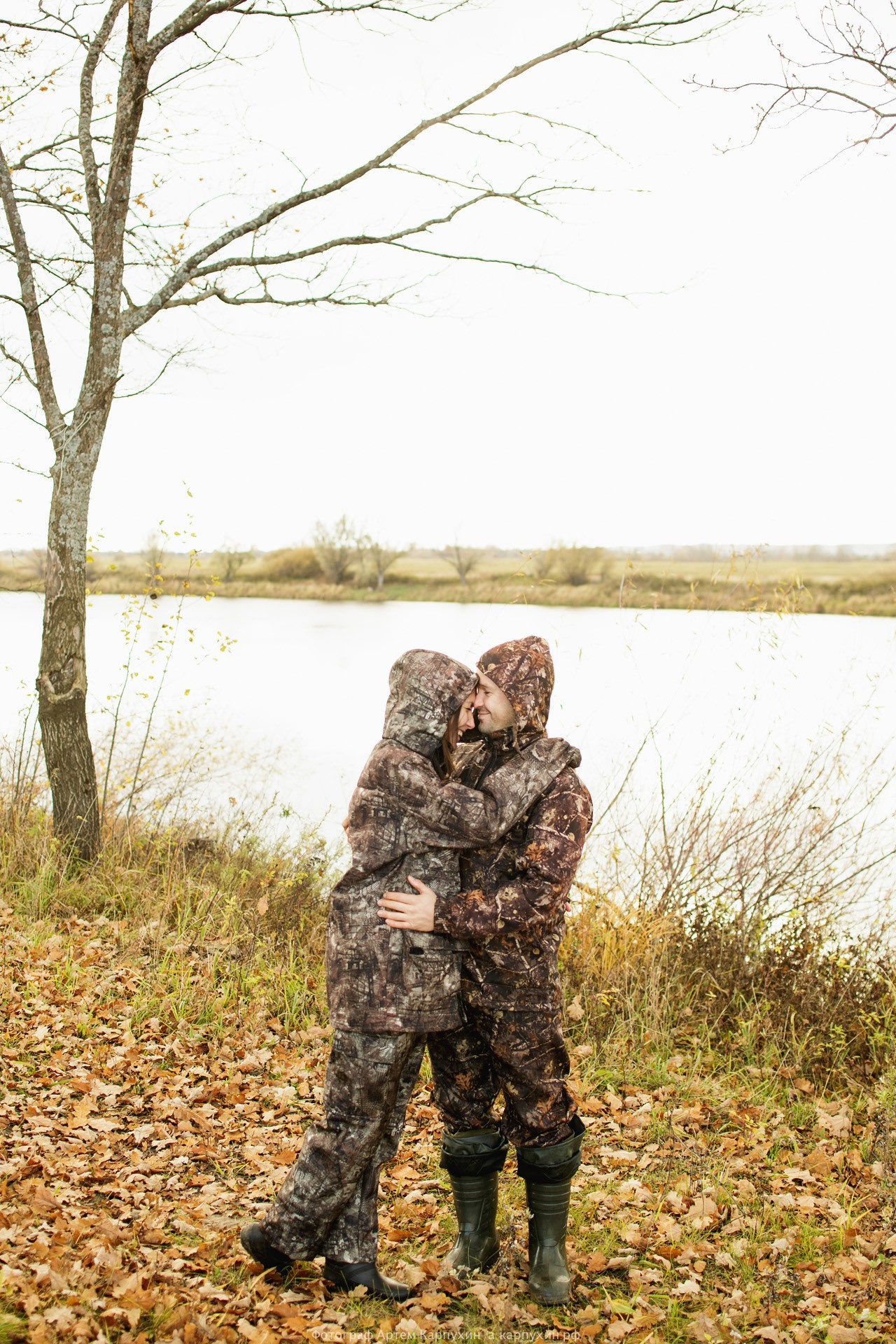 Пикник на краю осени. Коля и Женя. Октябрь 2016. Фотограф городских и семейных событий Артем Карпухин