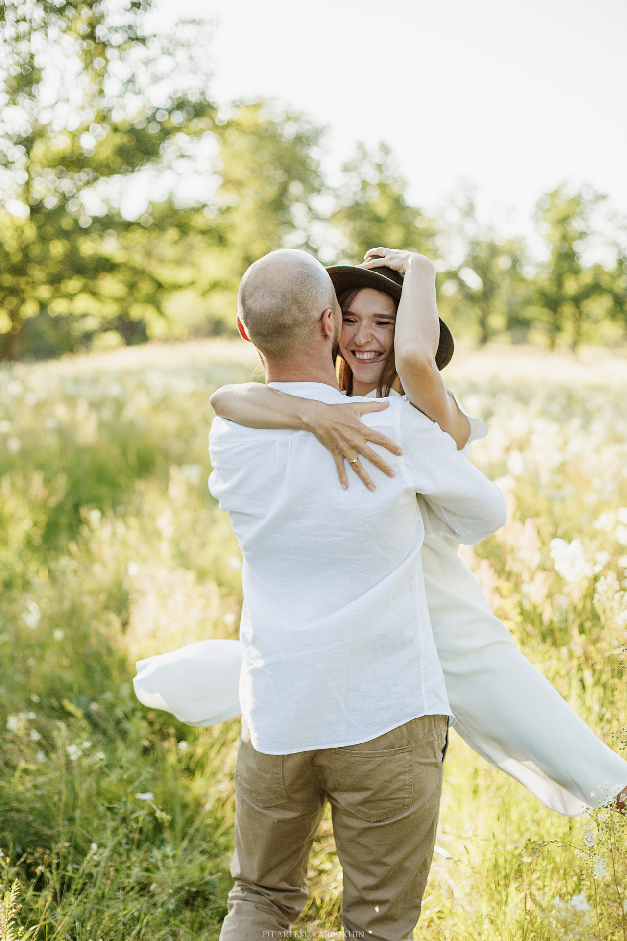 Дима и Надя. 2020. июнь. Прогулка. Фотограф городских и семейных событий Артем Карпухин