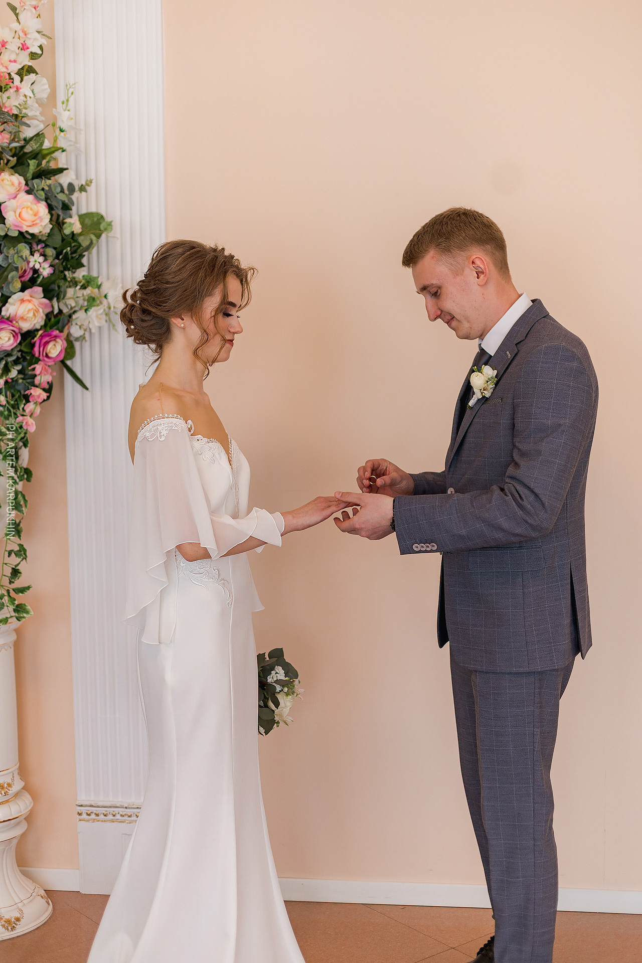 Свадебный день, фотограф в Муроме, Муромская слобода, Монти шатер. Фотограф городских и семейных событий Артем Карпухин