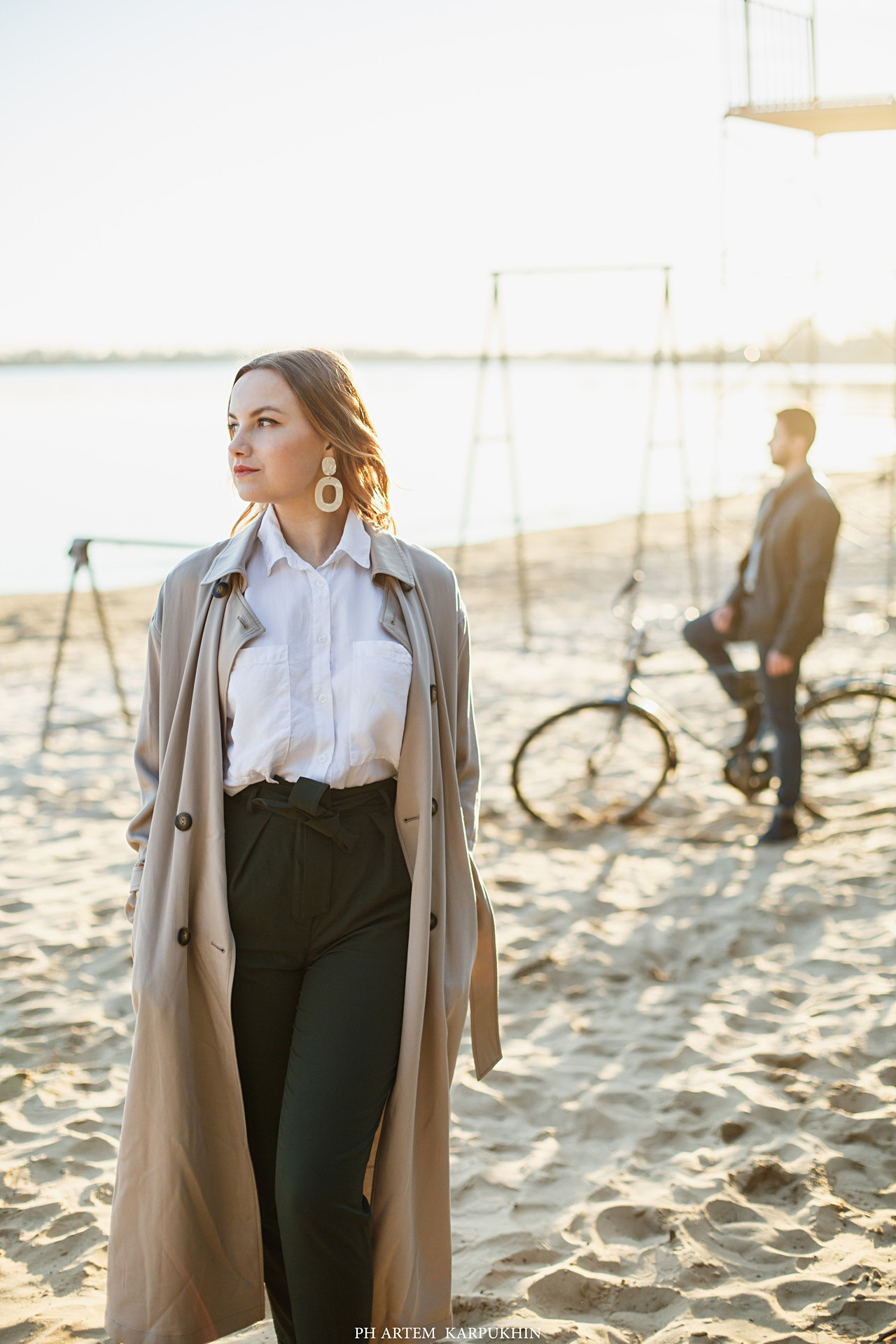 Оля и Женя. Холодный пляж. Фотограф городских и семейных событий Артем Карпухин