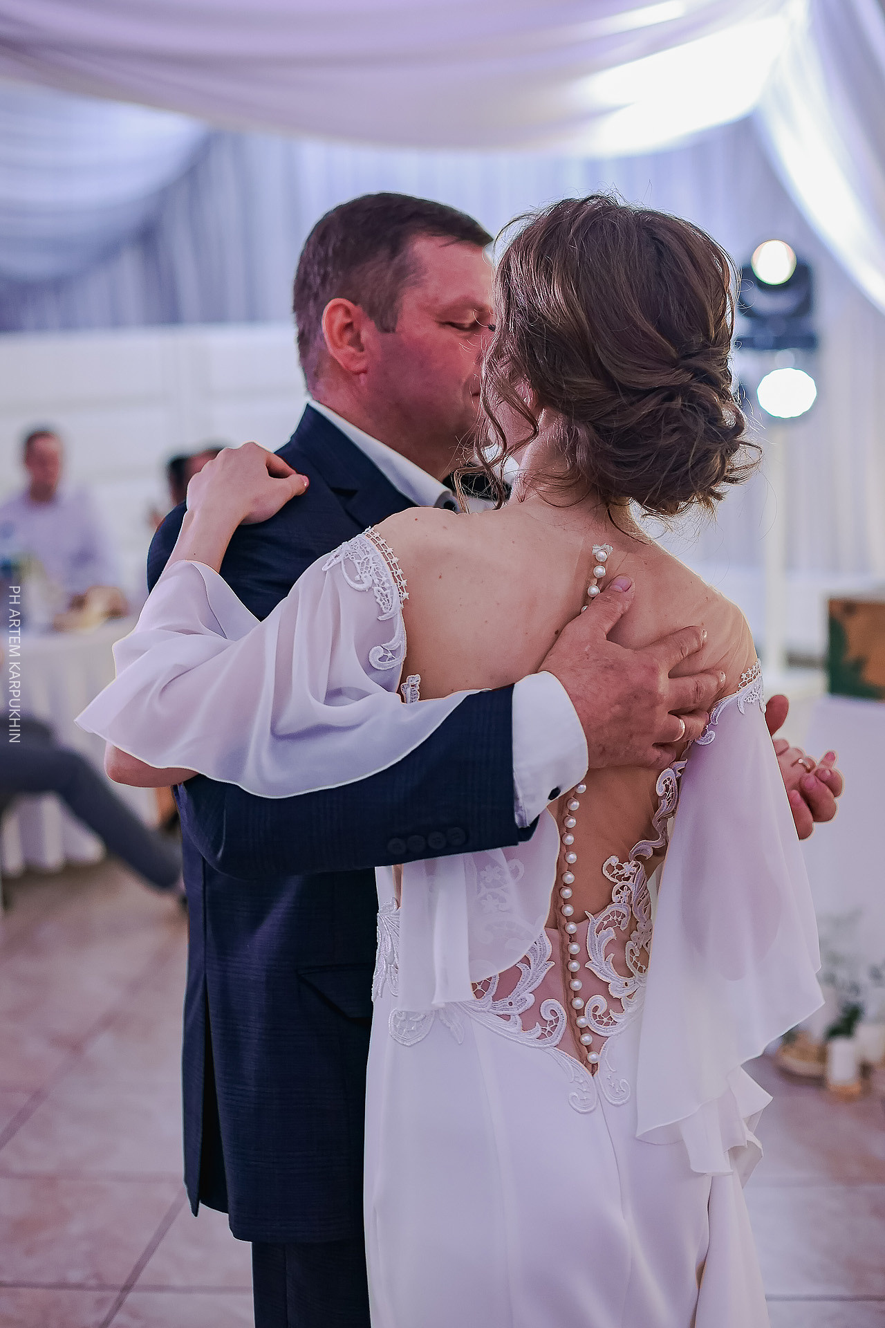 Свадебный день, фотограф в Муроме, Муромская слобода, Монти шатер. Фотограф городских и семейных событий Артем Карпухин