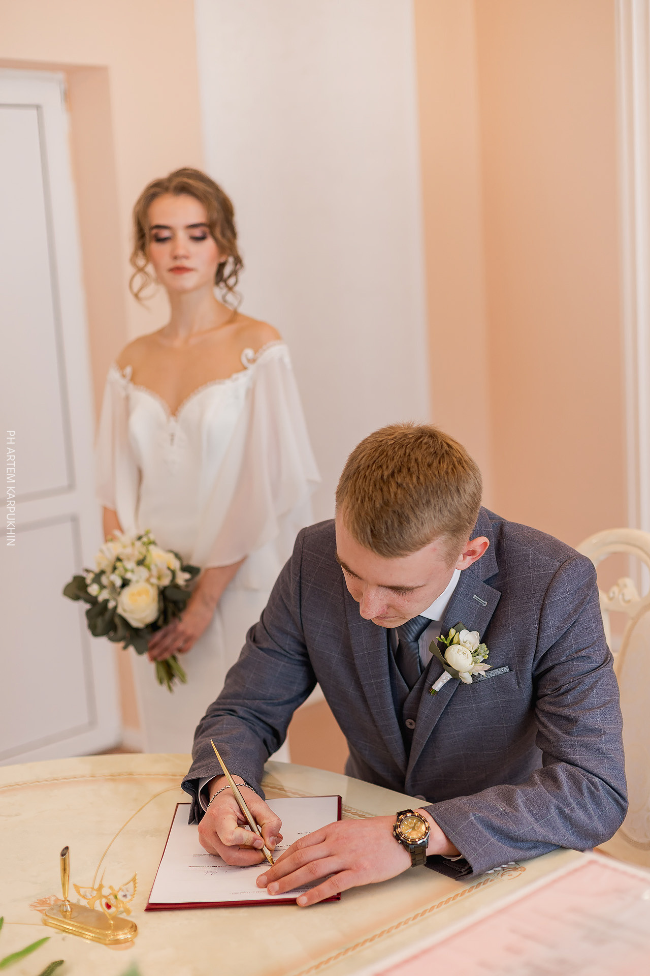 Свадебный день, фотограф в Муроме, Муромская слобода, Монти шатер. Фотограф городских и семейных событий Артем Карпухин