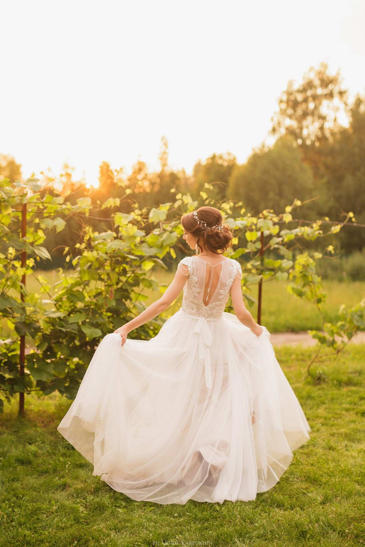 Юрий и Елена, свадебный день, июль 2017, парк-отель Перемиловы горы. Фотограф городских и семейных событий Артем Карпухин